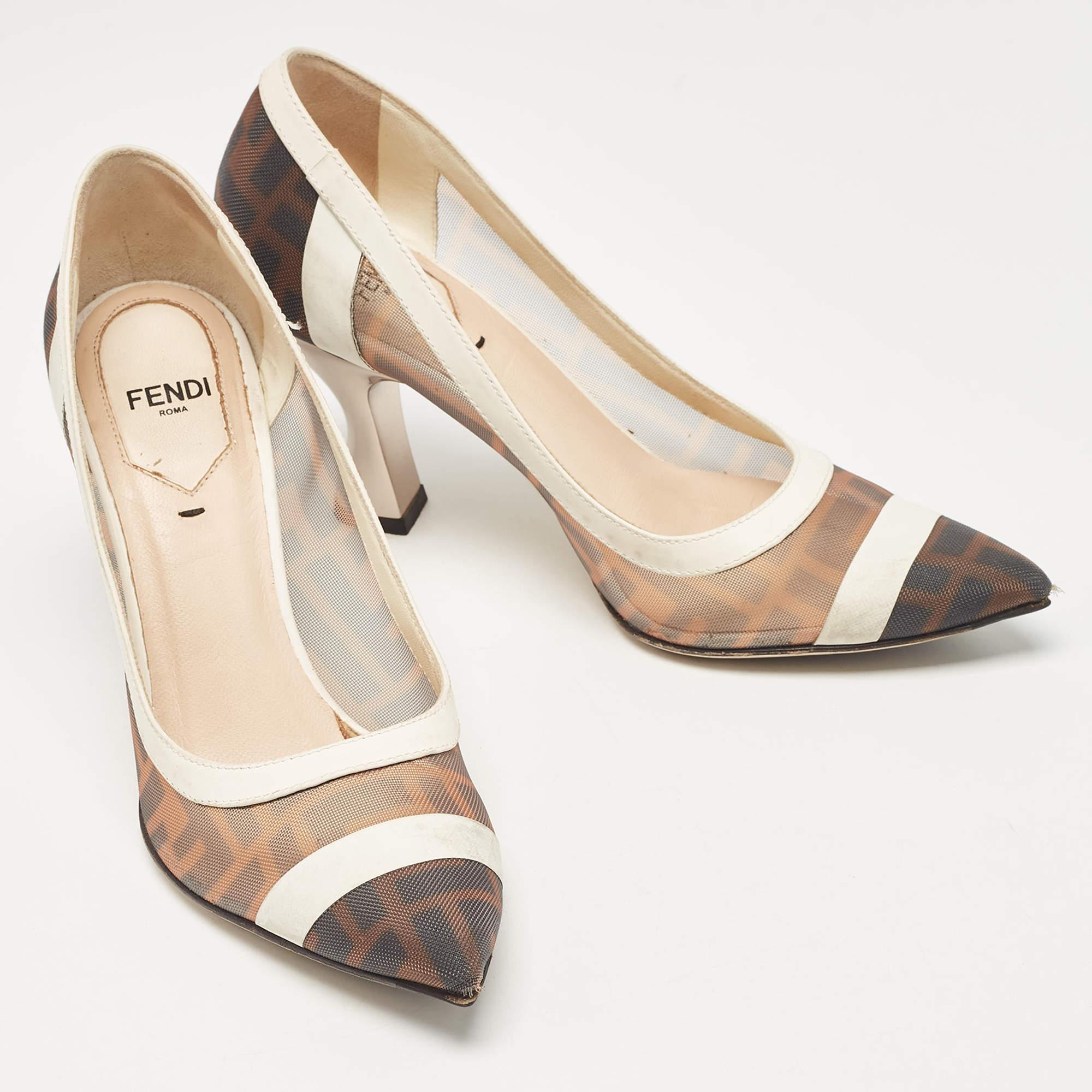 Fendi Brown/White Zucca Mesh and Leather Colibri Pumps Size 35 In Good Condition In Dubai, Al Qouz 2