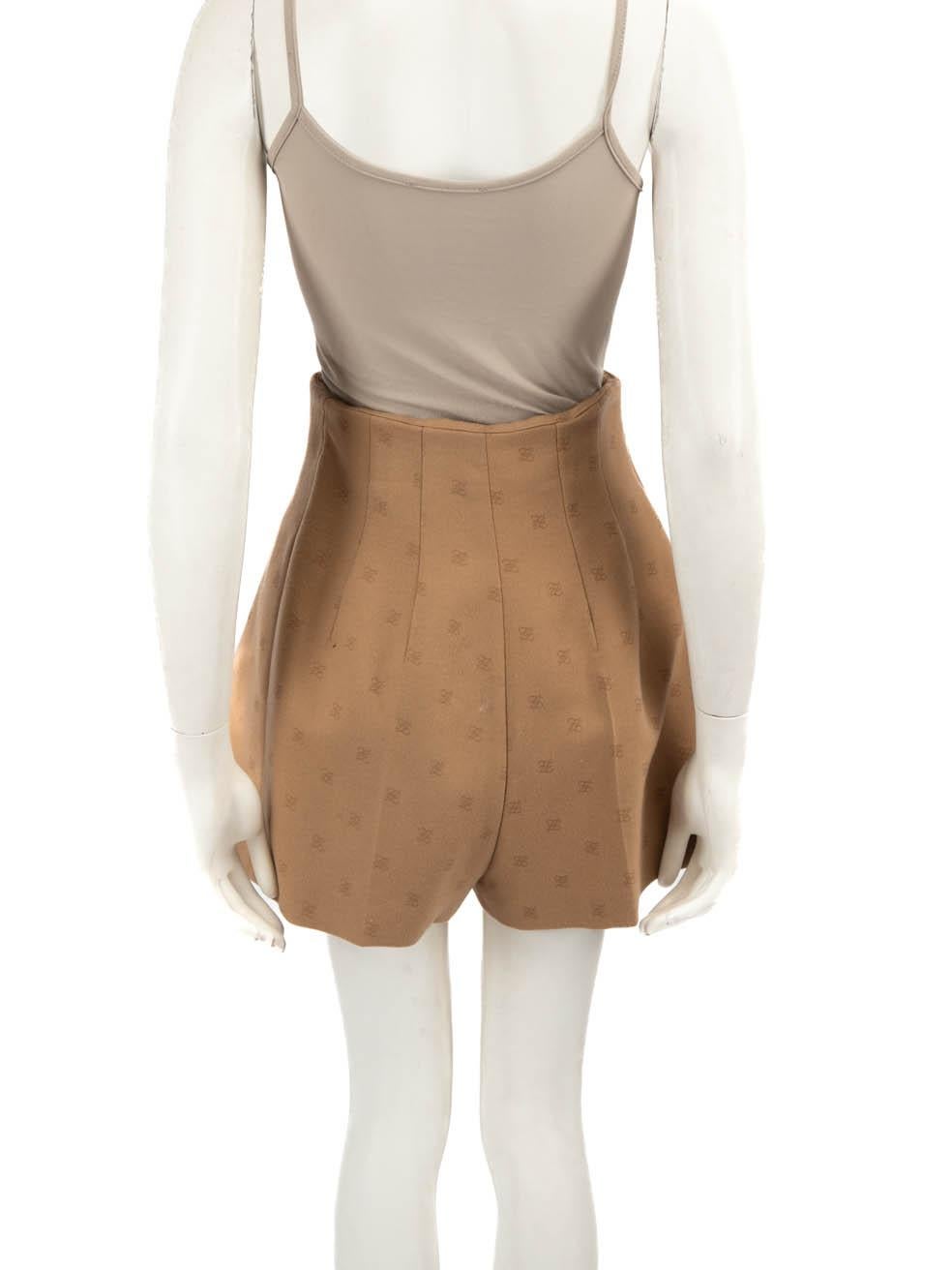 Fendi Brown Wool Pleated Shorts Size M In Good Condition For Sale In London, GB