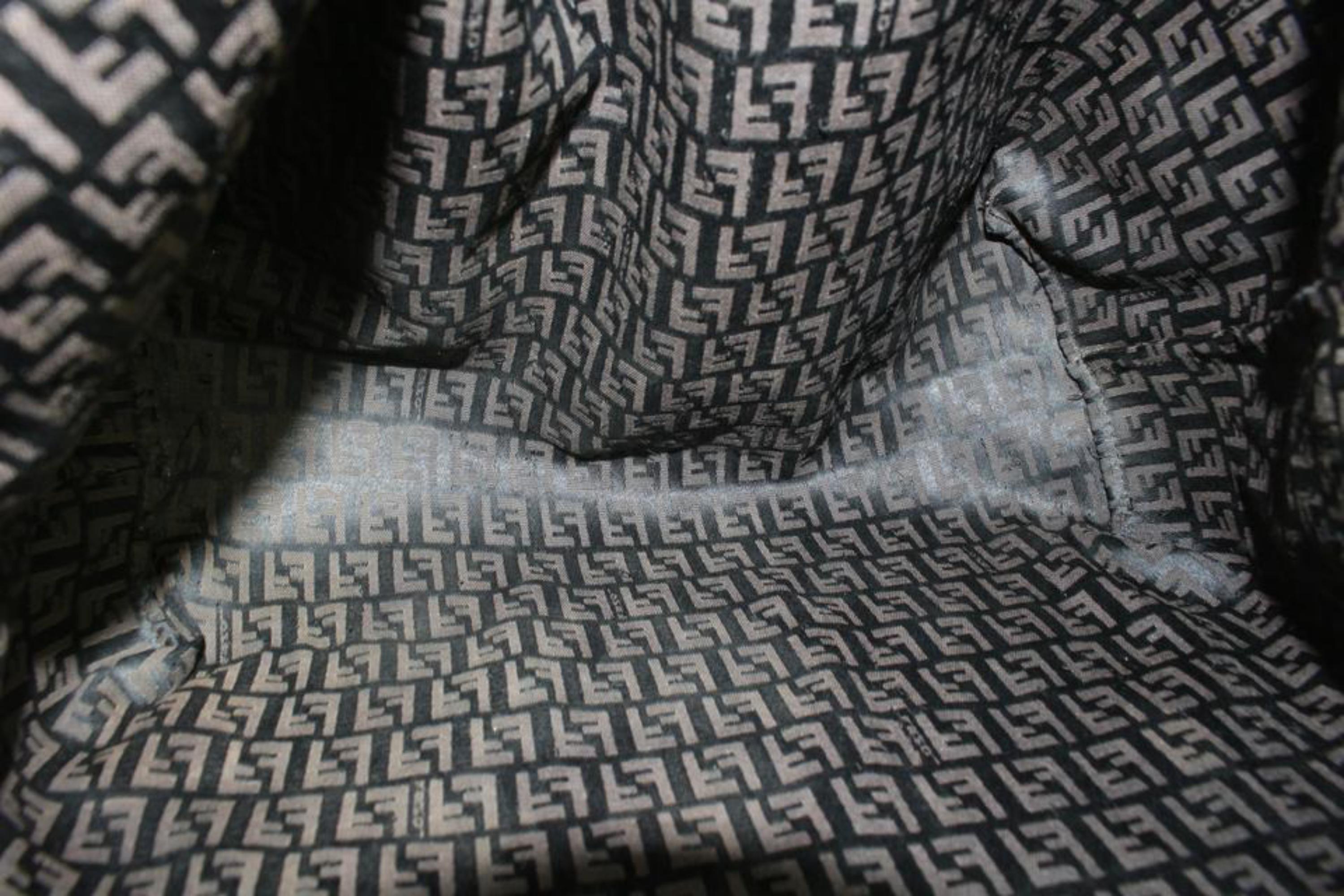 Fendi Brown x Black Monogram FF Roll Tote Bag 1115f20 In Good Condition In Dix hills, NY