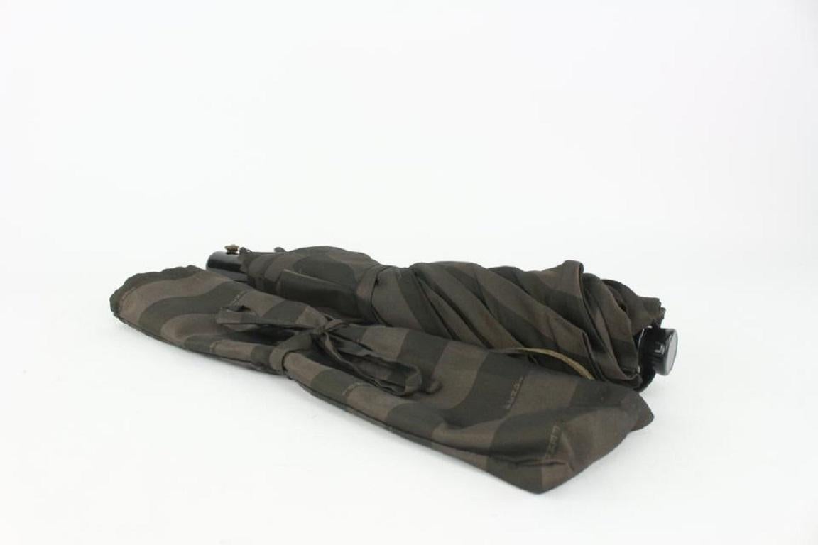 Noir Fendi - Parapluie à rayures marron et noire à paillettes 1025f3 en vente