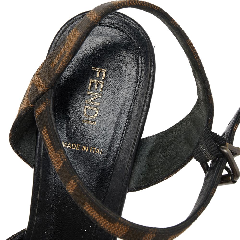 Fendi Brown Zucca Canvas Ankle Strap Wedge Sandals Size 39 In Good Condition In Dubai, Al Qouz 2