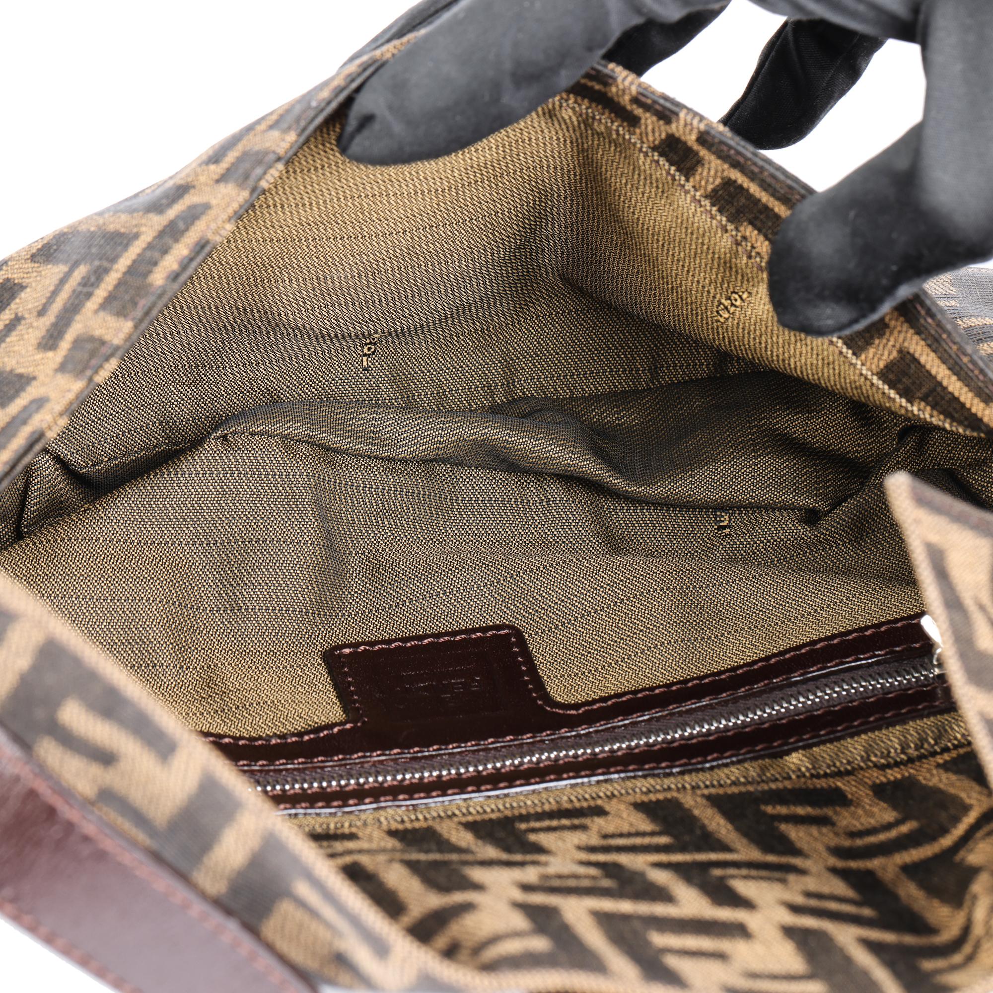 FENDI Brown Zucca Canvas & Calfskin Leather Vintage Baguette 2