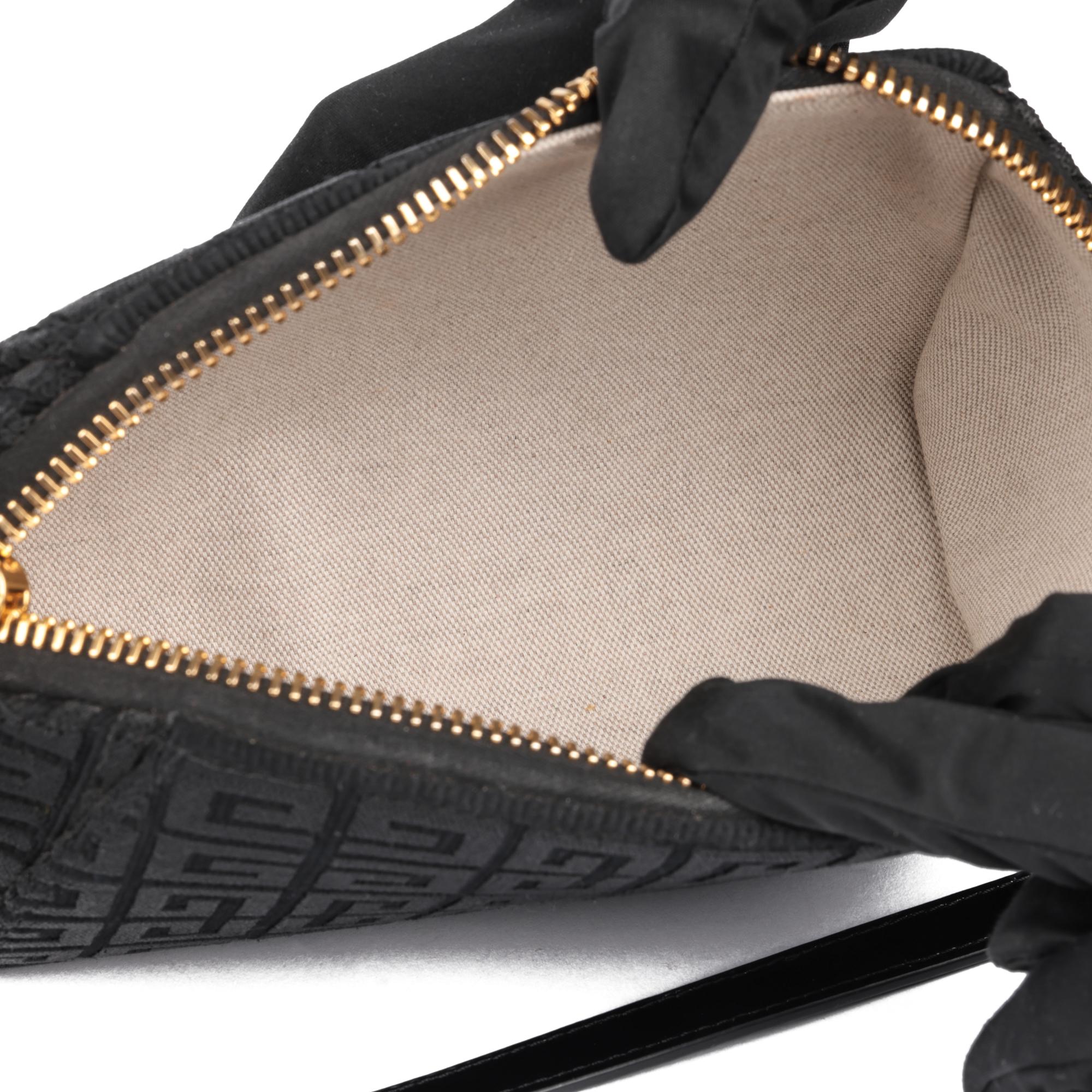 GIVENCHY Antigona XS Tasche aus schwarzem Segeltuch im Angebot 2