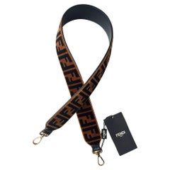 Fendi Brown Monogramme Zucca Bracelet en velours texturé