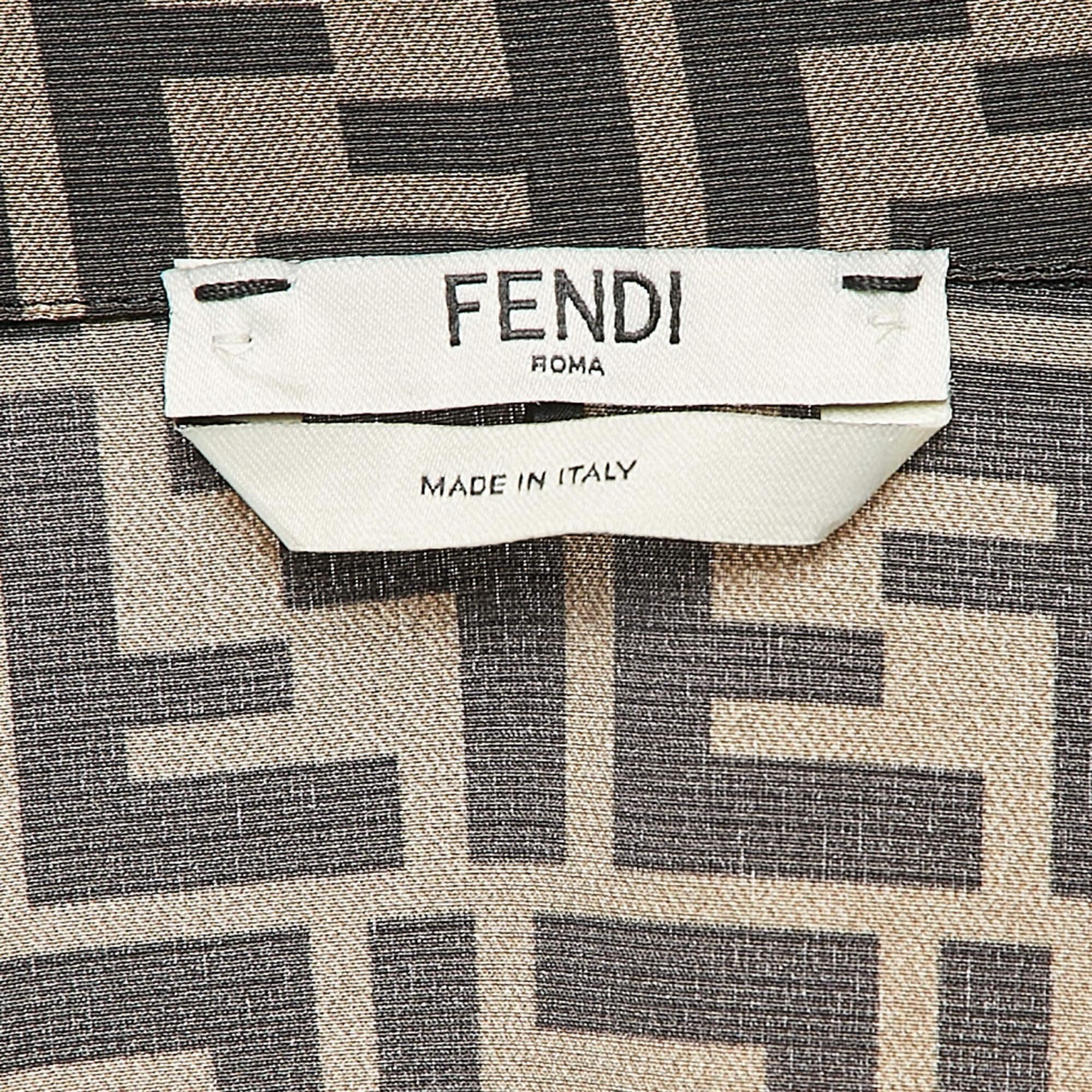 Fendi Brown Ensemble chemise et pyjama en soie imprimé Zucca M Bon état - En vente à Dubai, Al Qouz 2