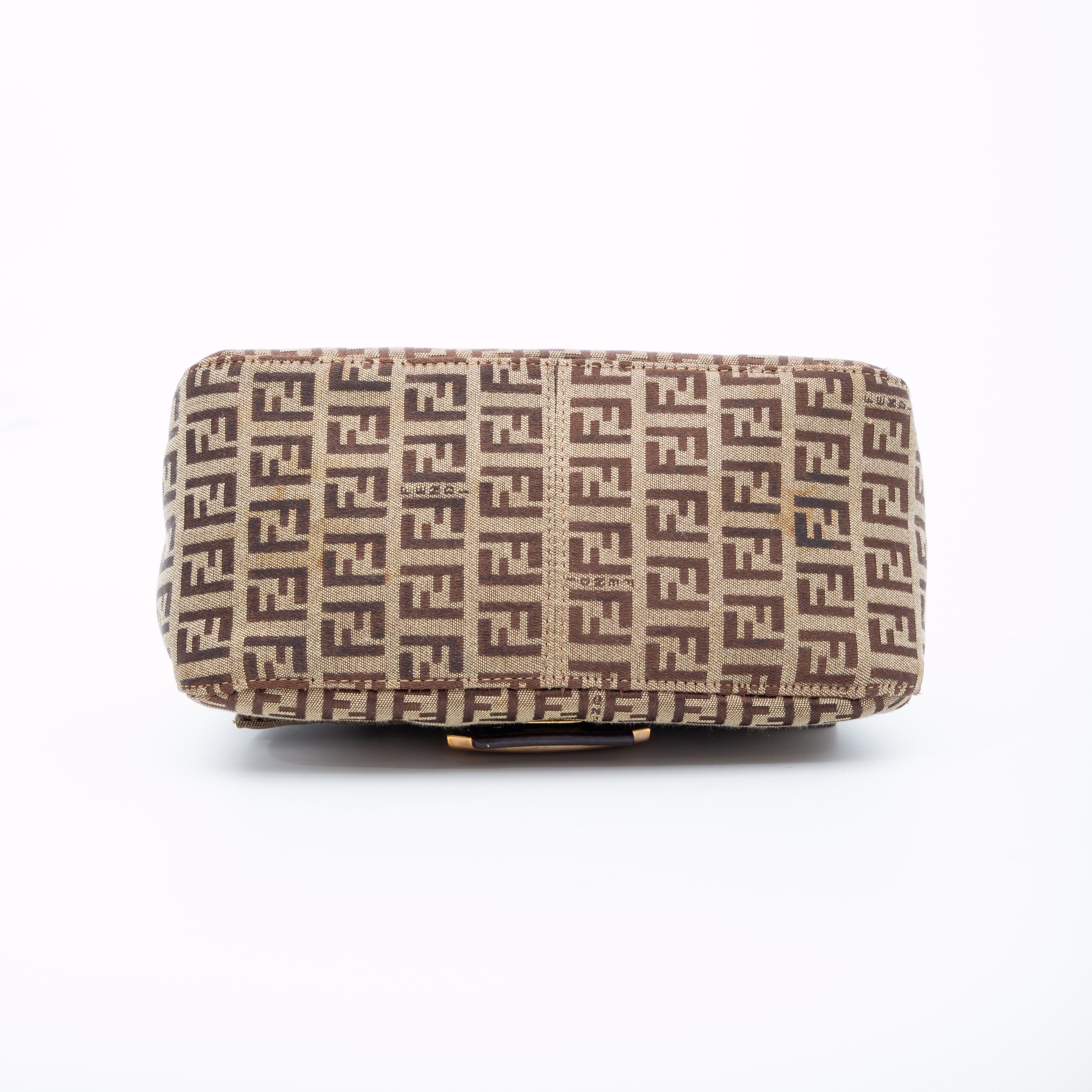 mini mama baguette fendi