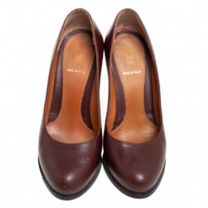 Fendi Burgundy Leather Pequin Block Heel Pumps Size 35 For Sale 2