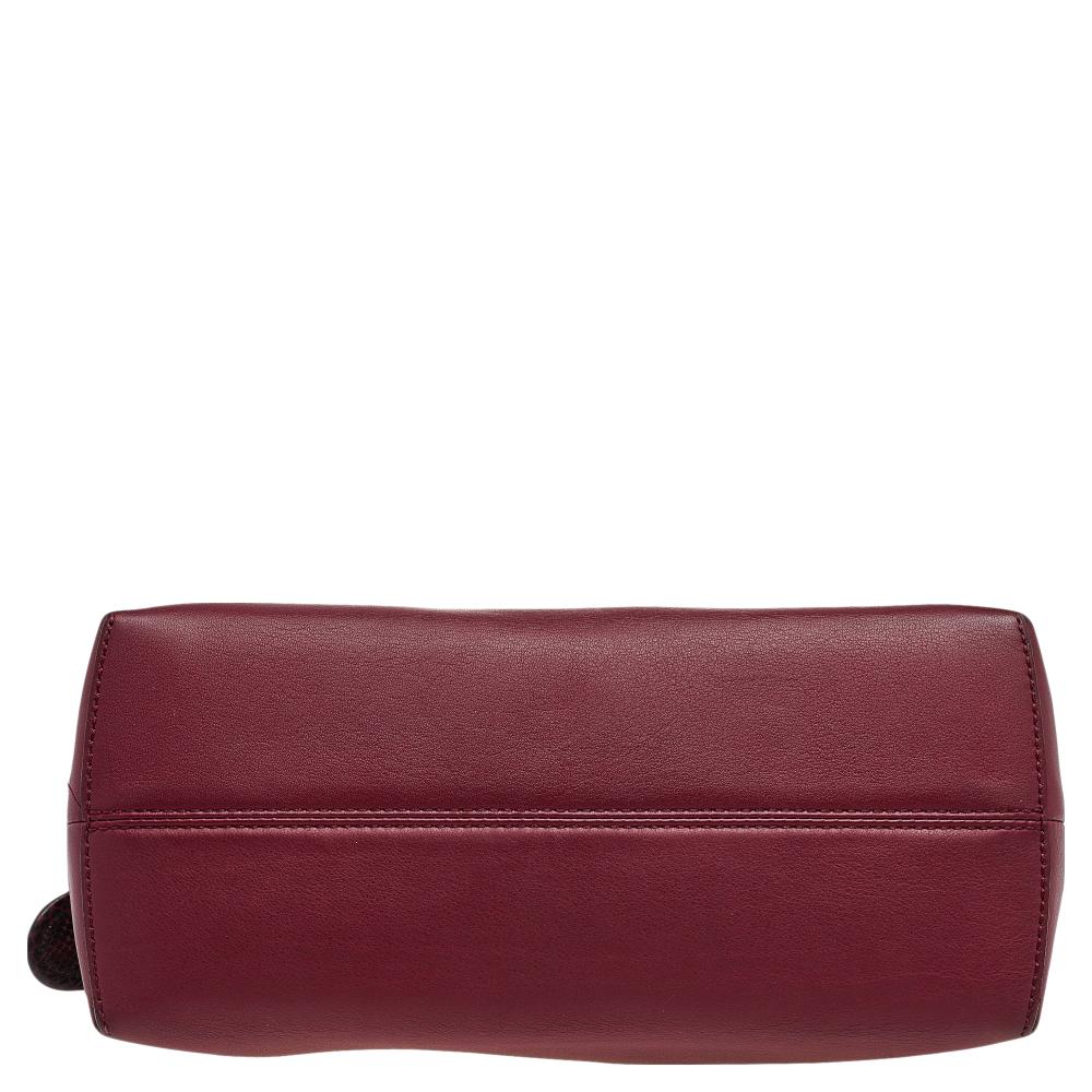 Fendi Burgundy Leather Small By The Way Shoulder Bag In Good Condition In Dubai, Al Qouz 2