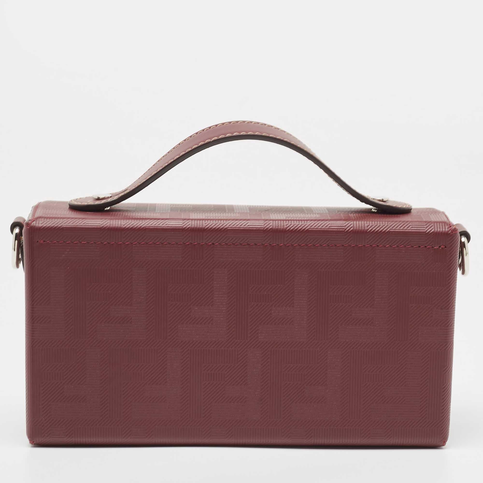 Indulge in timeless luxury with this Fendi Soft Trunk Baguette bag for men. Meticulously crafted, this iconic piece combines heritage, elegance, and craftsmanship, elevating your style to a level of unmatched sophistication.

