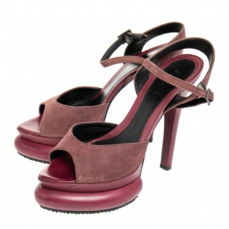 Plataforma de ante burdeos Fendi  Sandalias con correa en el tobillo talla 37 en venta 2