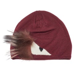 Gorro Fendi Borgoña Lana Monster Eye Detalle Peluche (Talla única)