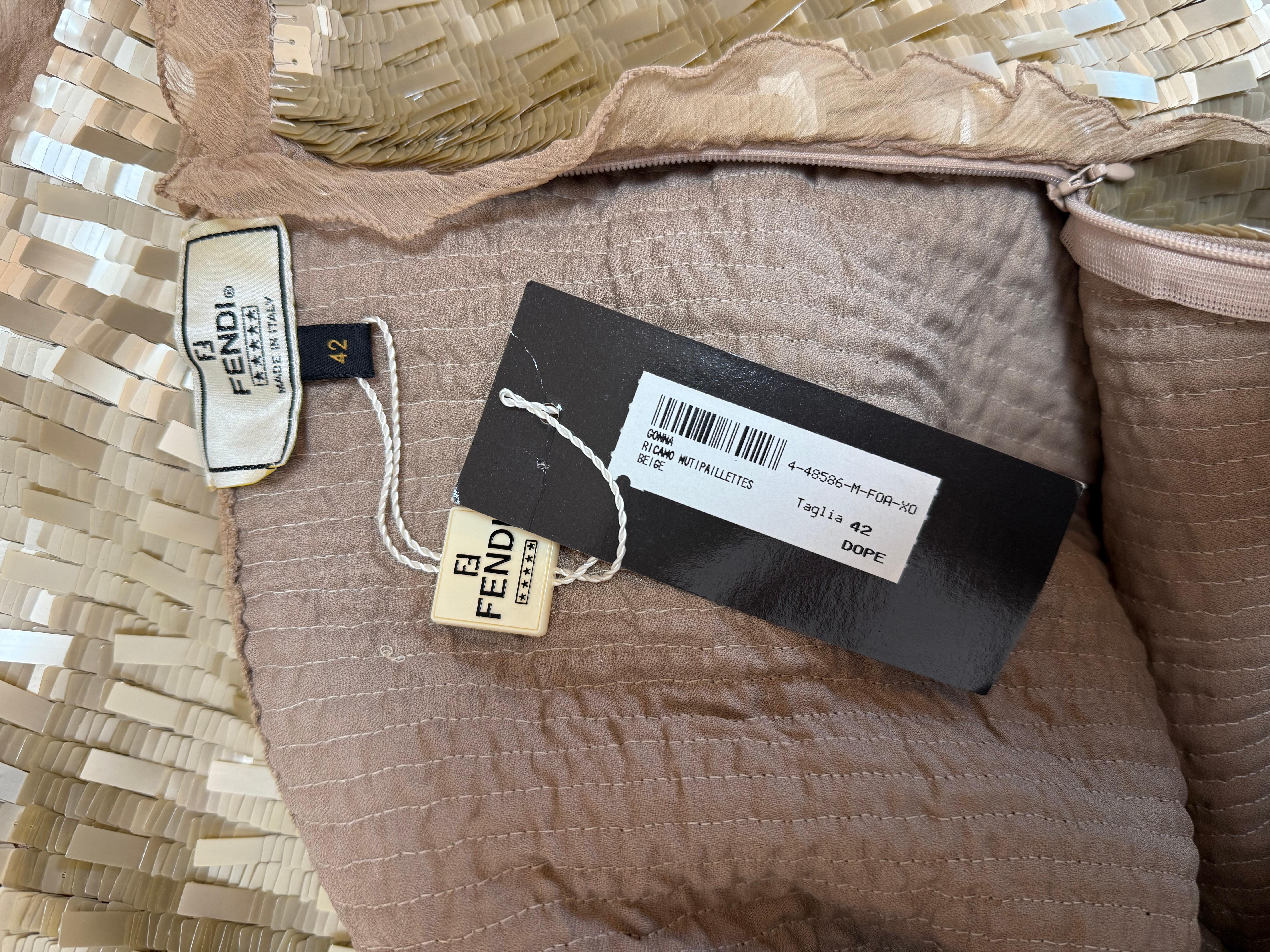 FENDI by Karl Lagerfeld 2000 Vintage Gold Embellished Silk Ruffle Skirt (jupe à volants en soie) en vente 2