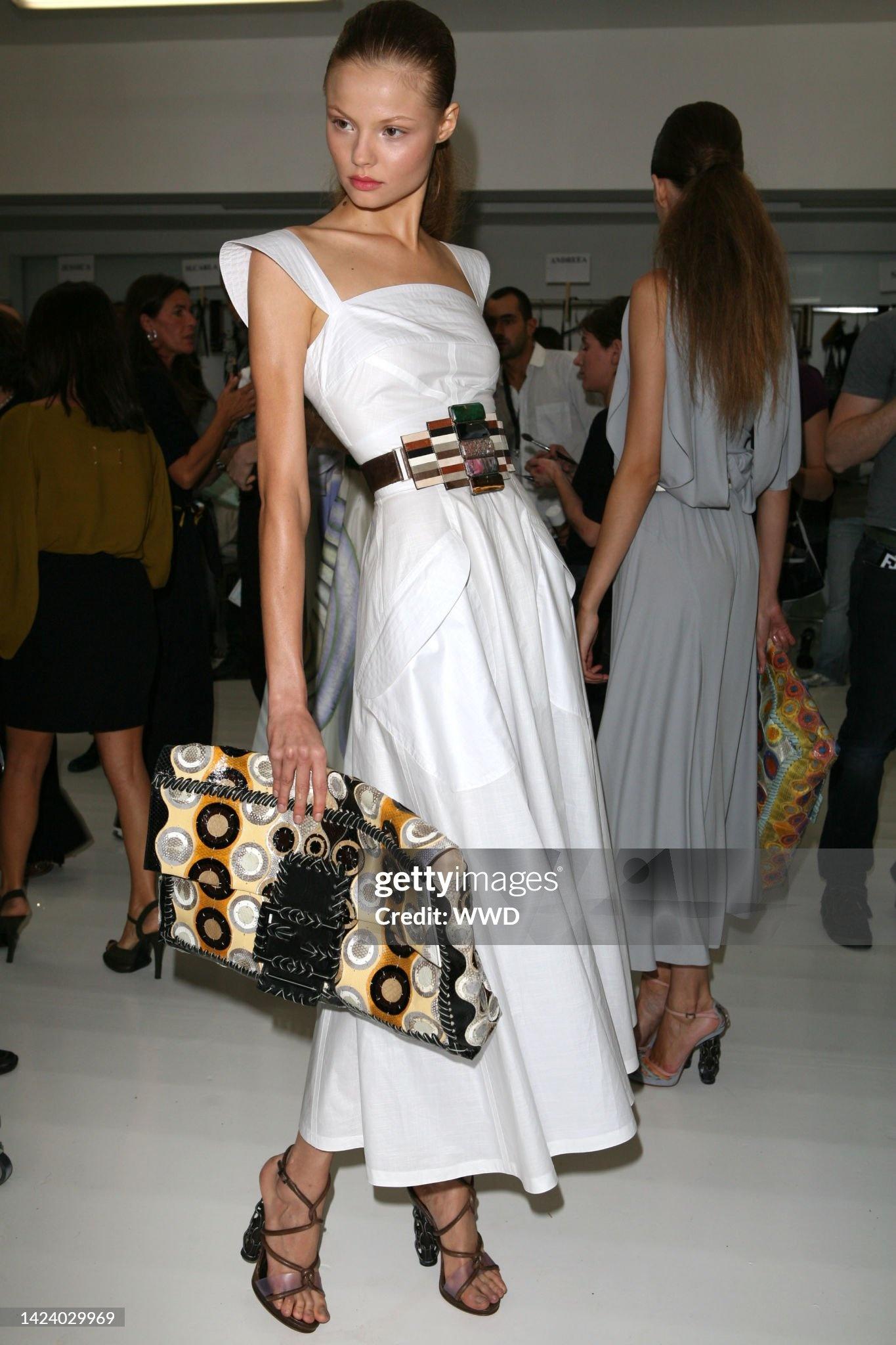 Fendi by Karl Lagerfeld Maxi Baguette Snake Skin Shoulder Bag – Spring 2008 For Sale 10
