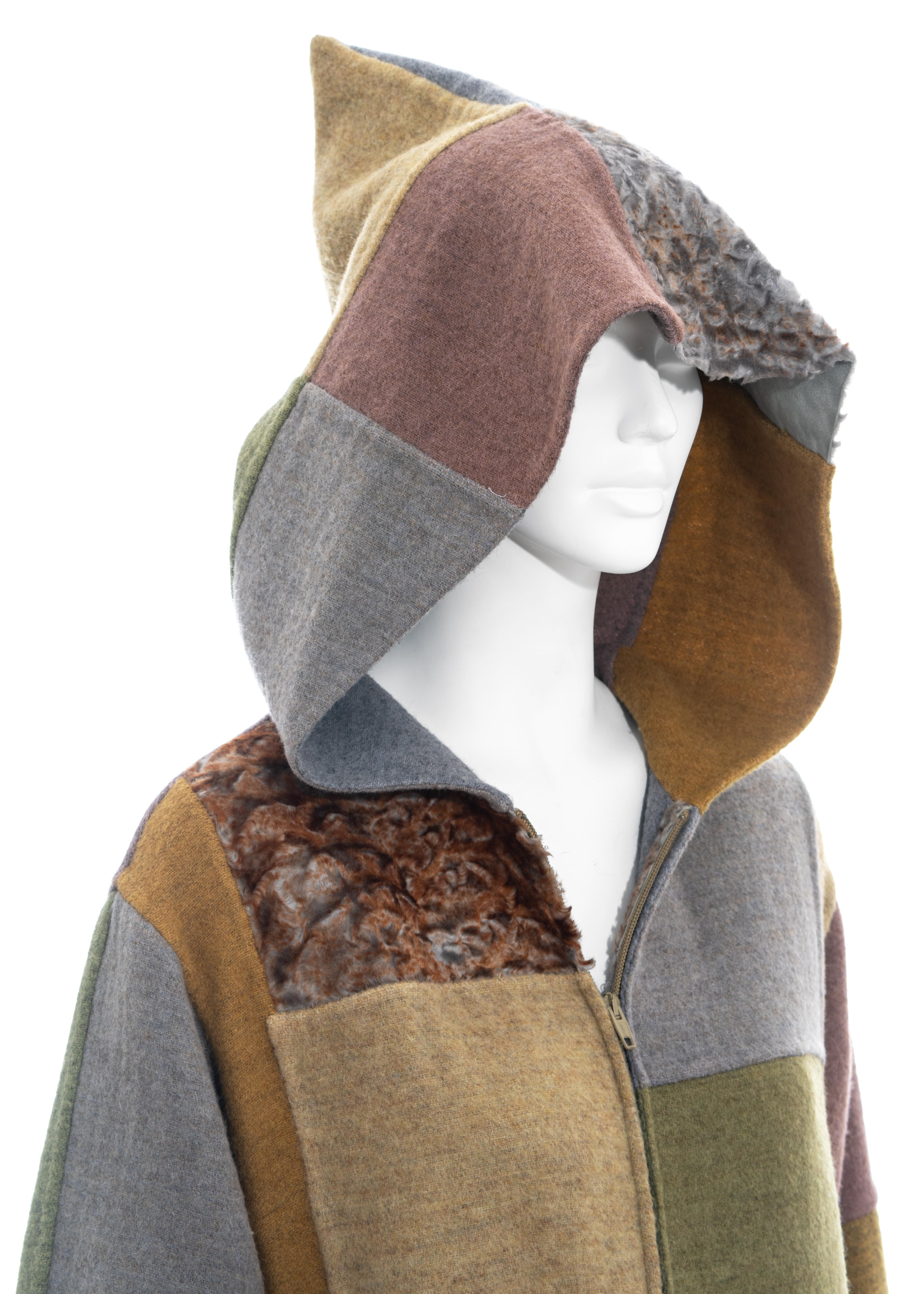 Fendi by Karl Lagerfeld Mehrfarbiger Maximantel aus Wolle und Pelz mit Patchwork-Muster, fw 1999 im Zustand „Hervorragend“ in London, GB