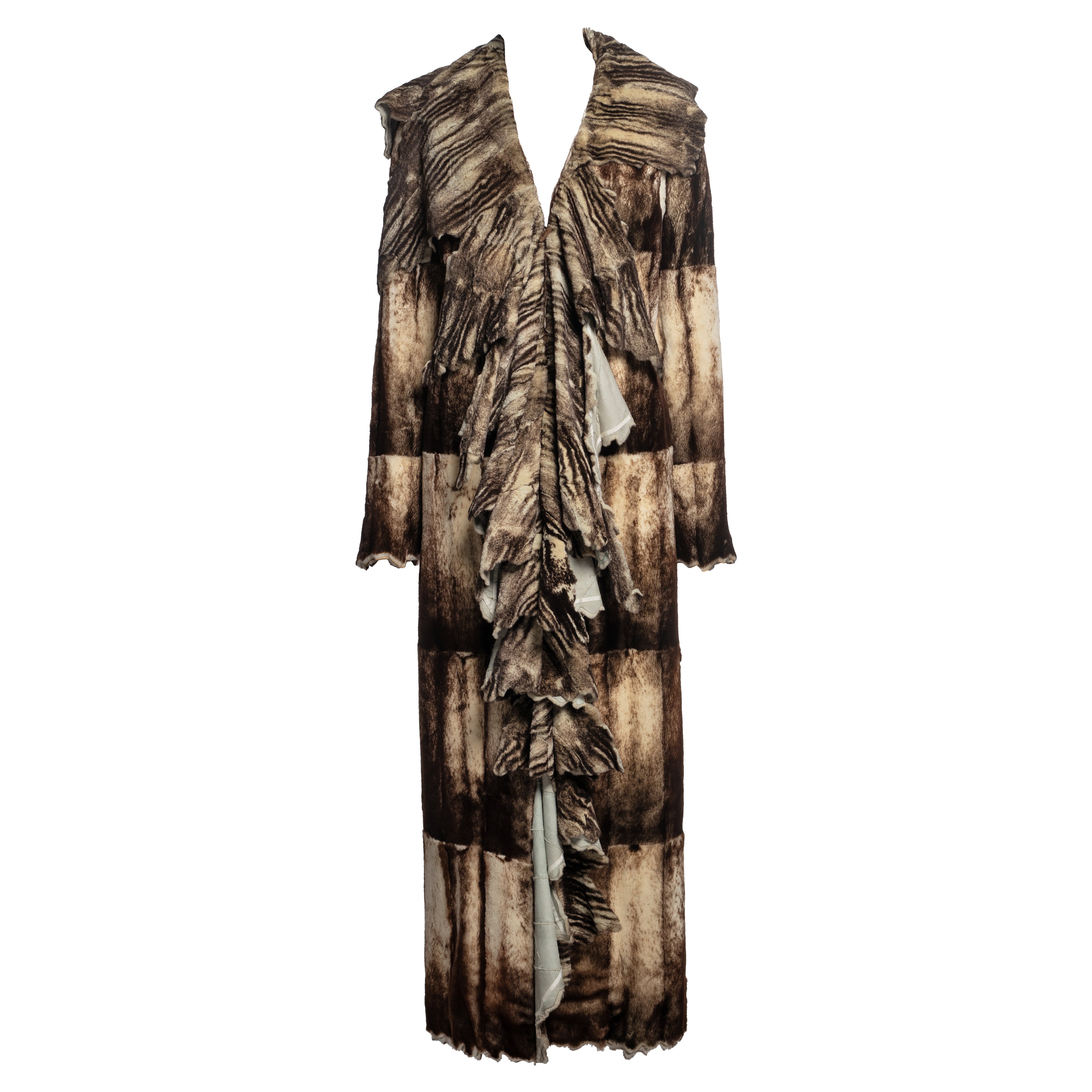 Maxi cappotto in pelliccia di Fendi by Karl Lagerfeld, FW 2002