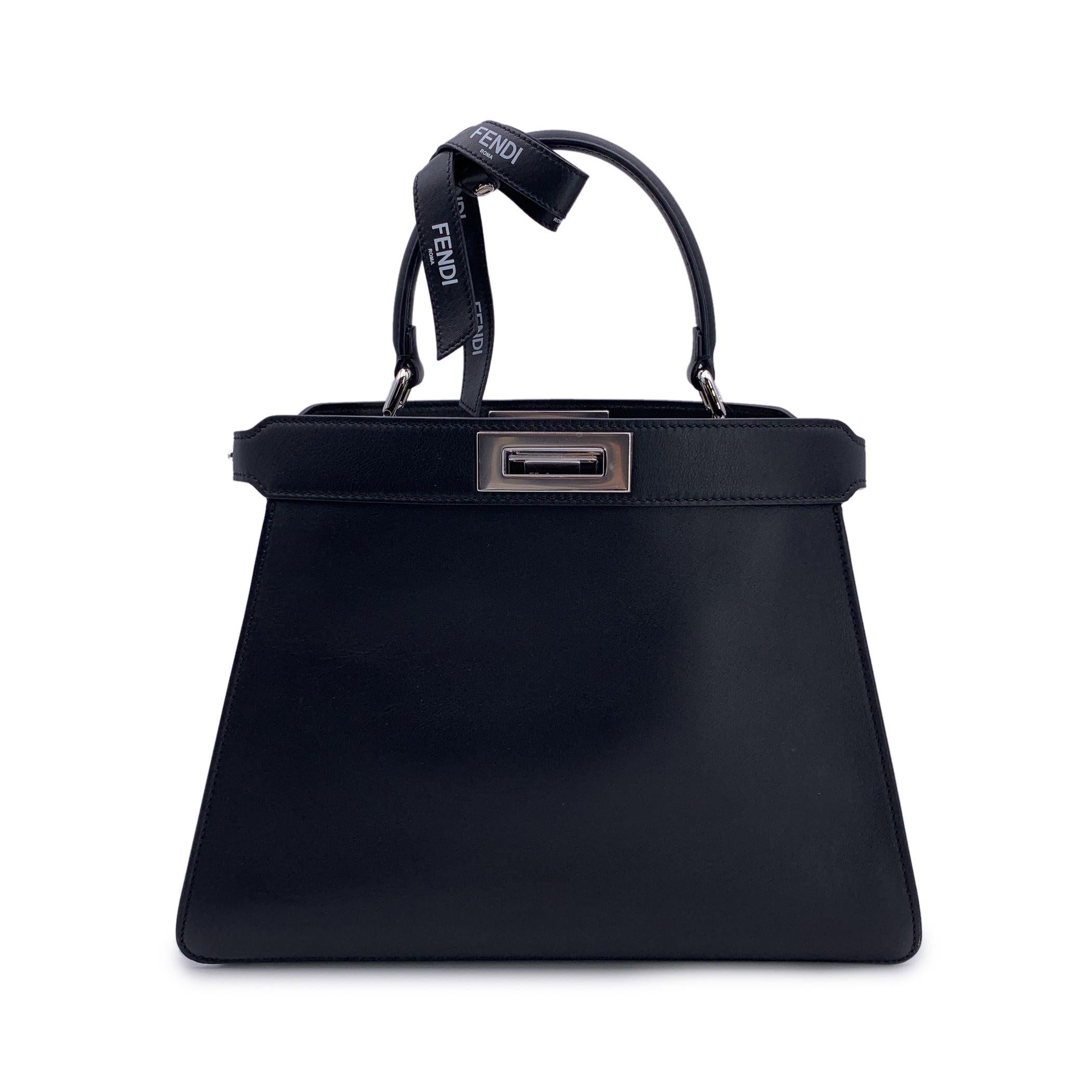 Fendi by Marc Jacobs Black Peekaboo ISeeU Medium Top Handle Bag In Excellent Condition In Rome, Rome