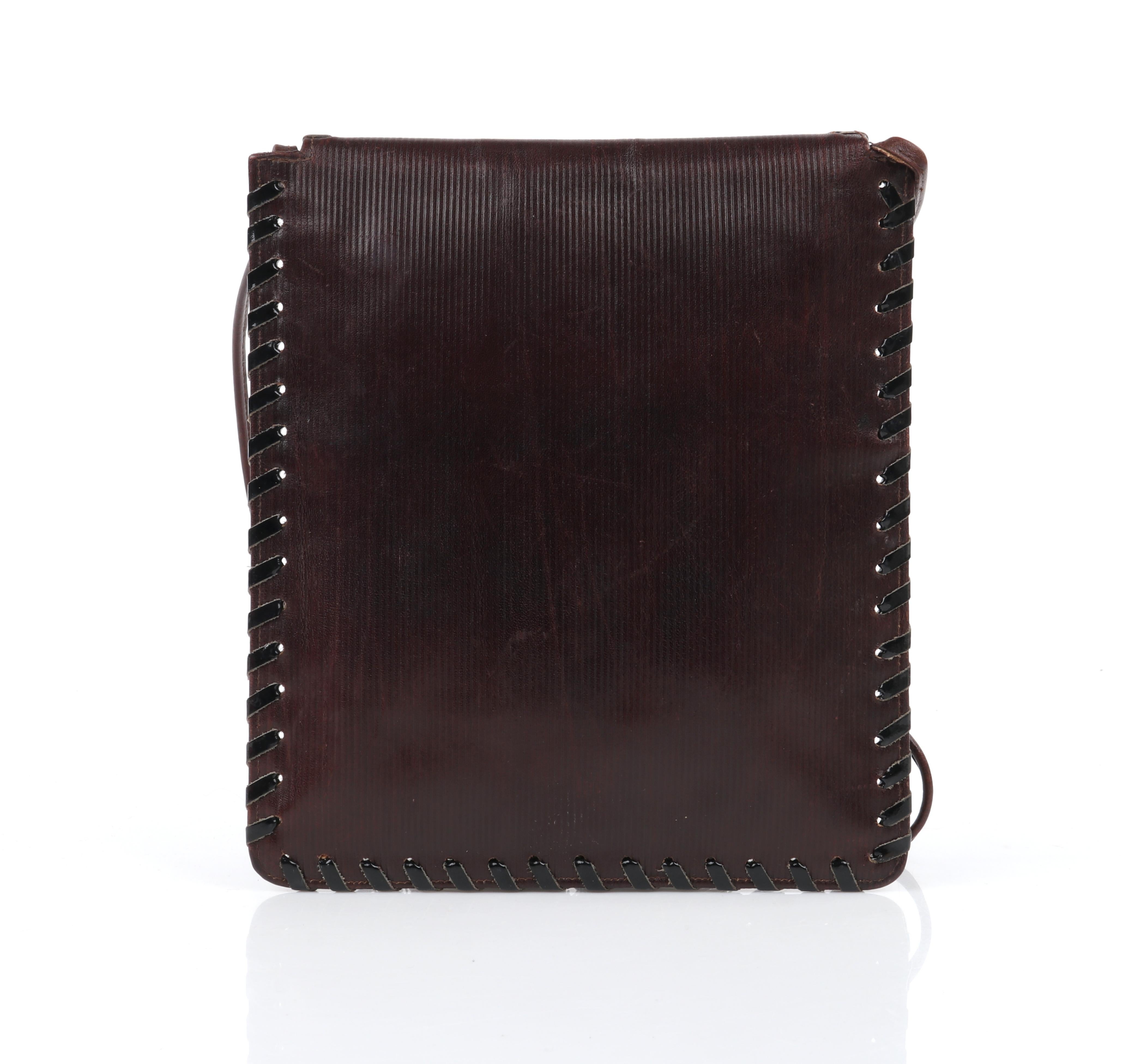 Women's Fendi c.1980s Vtg Brown Polished Leather Ball & Loop Lock Shoulder Crossbody Bag For Sale