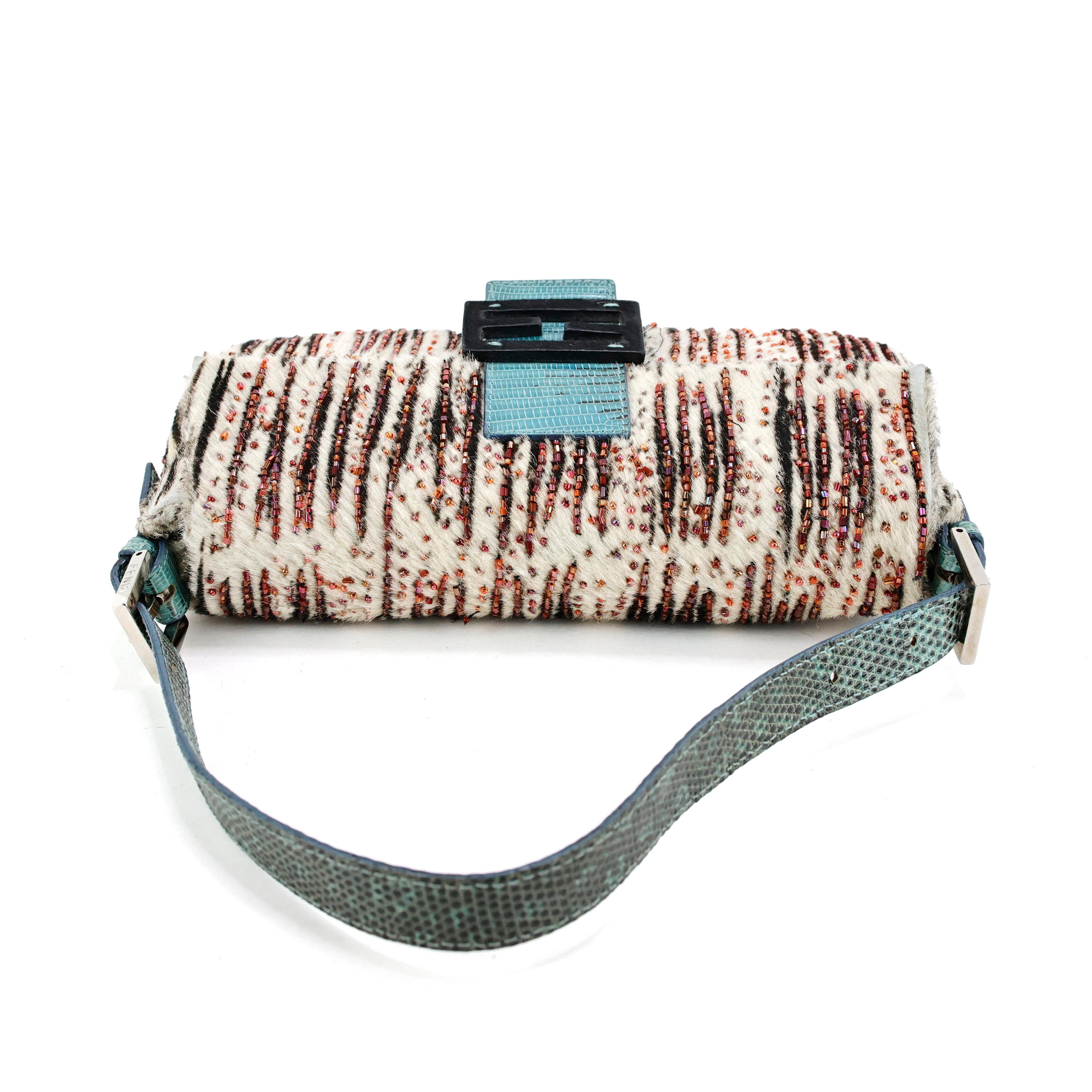 Fendi sac baguette en cuir de veau et lézard perlé imprimé zébré 1