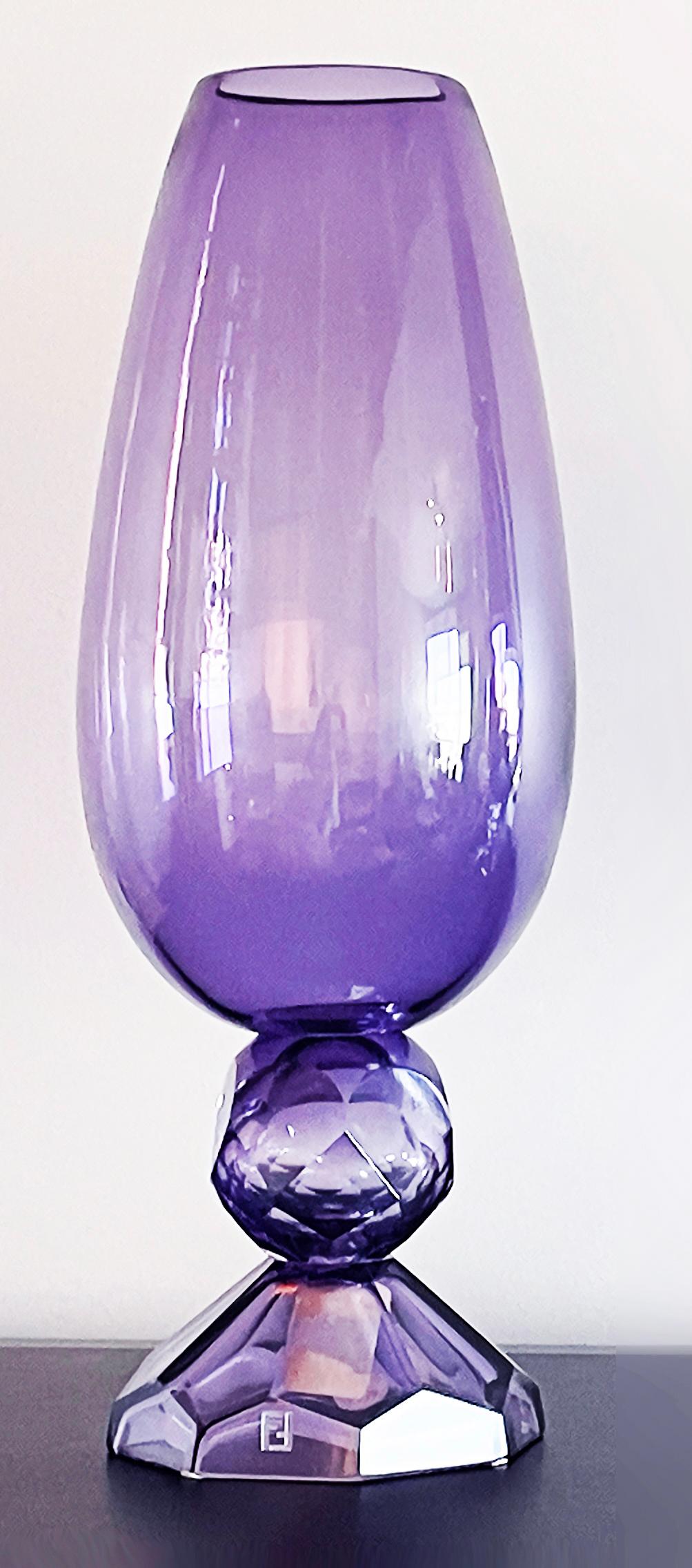 Fendi Casa Hand-blown Vetri Glass Artístico Murano Vase, Amethyst Faceted Cut In Good Condition For Sale In Miami, FL