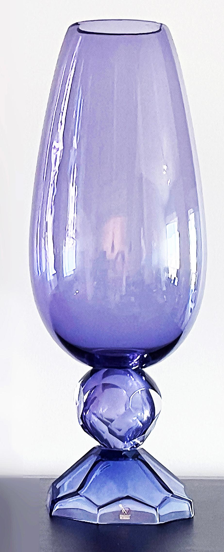 Contemporary Fendi Casa Hand-blown Vetri Glass Artístico Murano Vase, Amethyst Faceted Cut For Sale