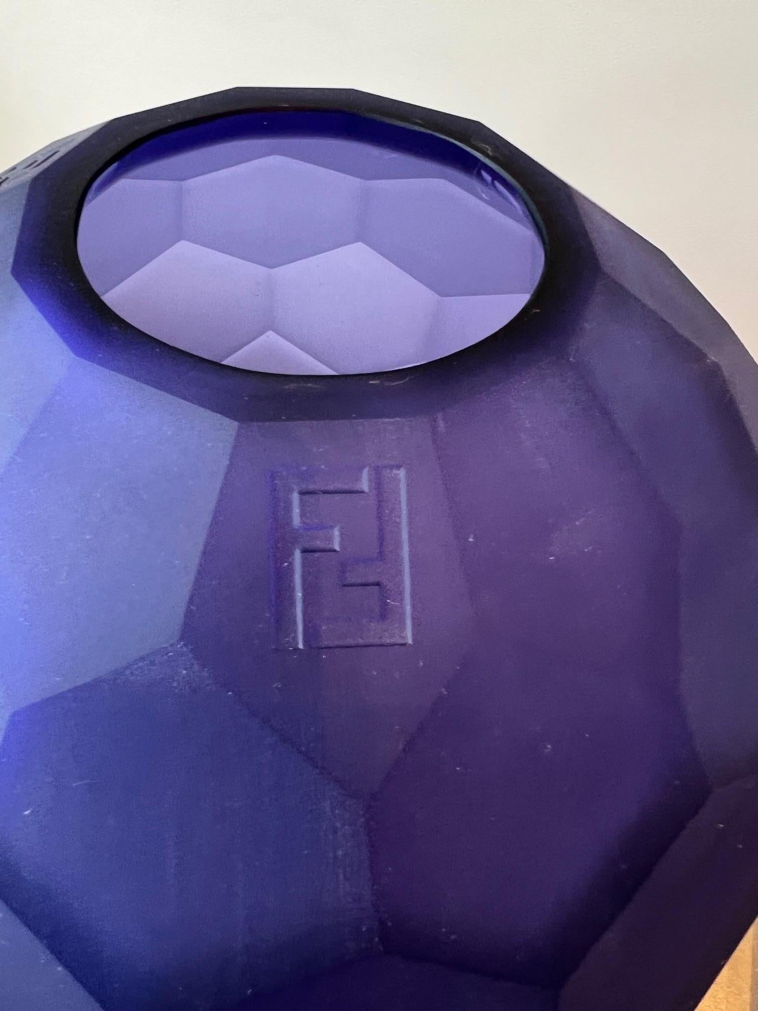Fendi Casa honeycomb amethyst round large Murano vase In New Condition For Sale In Vancouver, CA