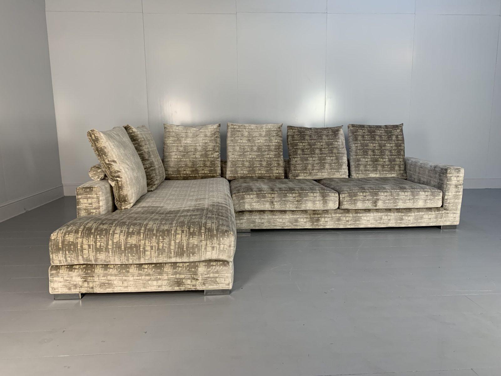 Fendi Casa L-Shape Sofa - 6-Sitz - In gemustertem Samt im Zustand „Gut“ im Angebot in Barrowford, GB