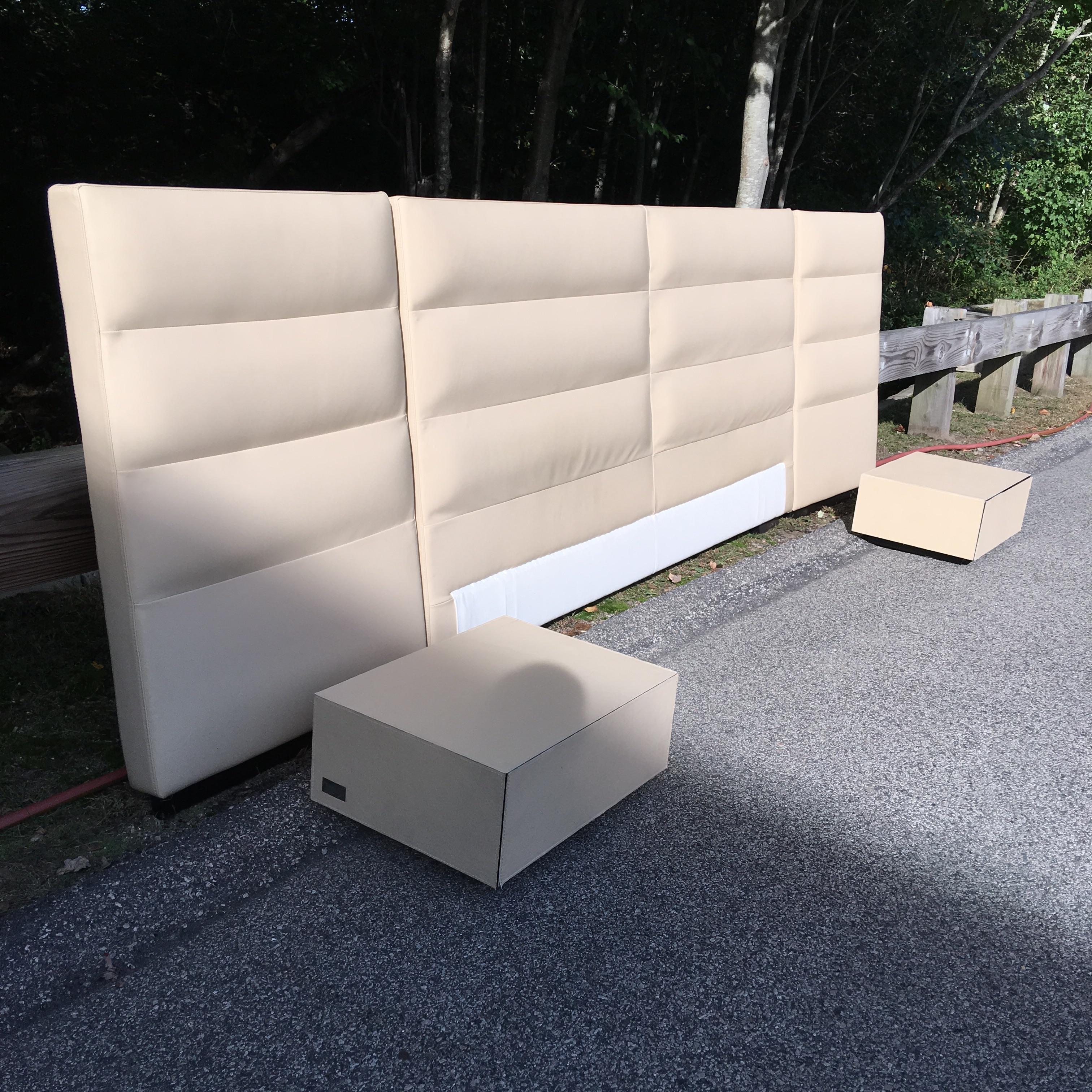 Fendi Casa King Size Leather Headboard with Integrated Leather Nightstands  In Good Condition For Sale In Hanover, MA