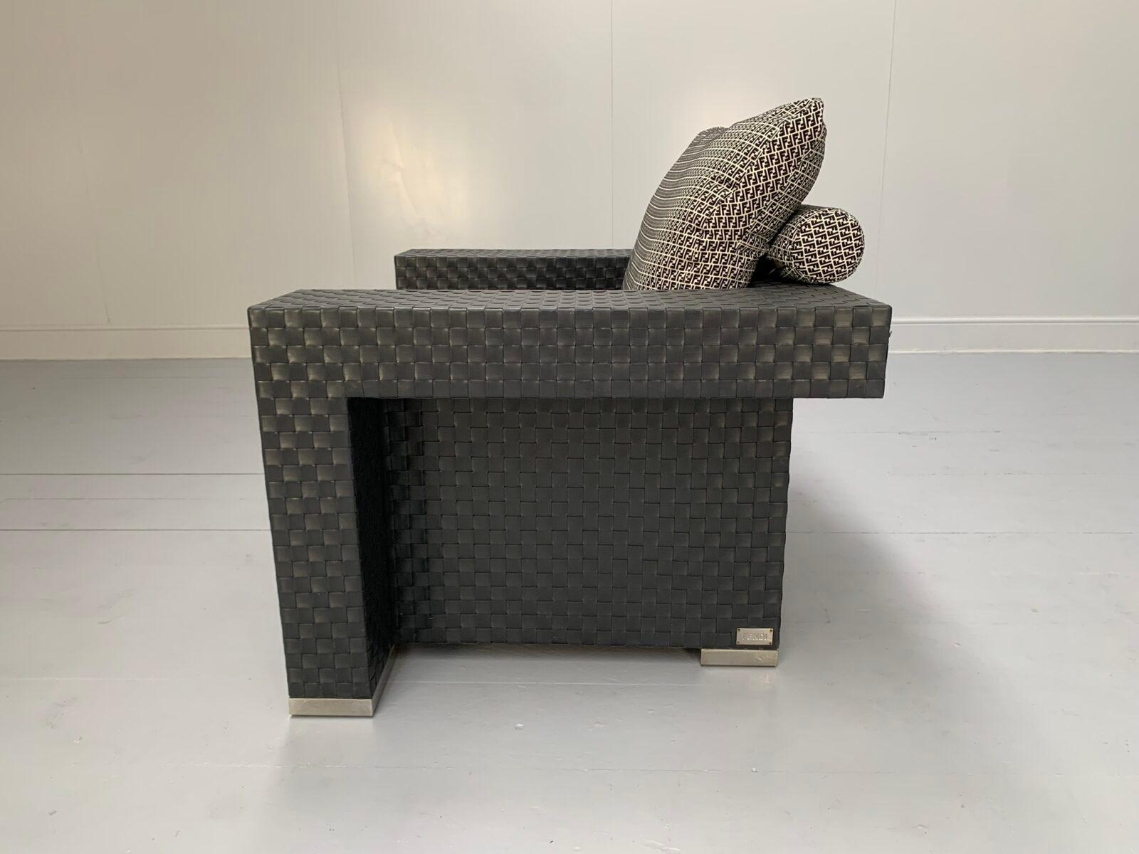 Fendi Casa Outdoor Furniture - Sofa, Armchair, Lounger & Large Table For Sale 11