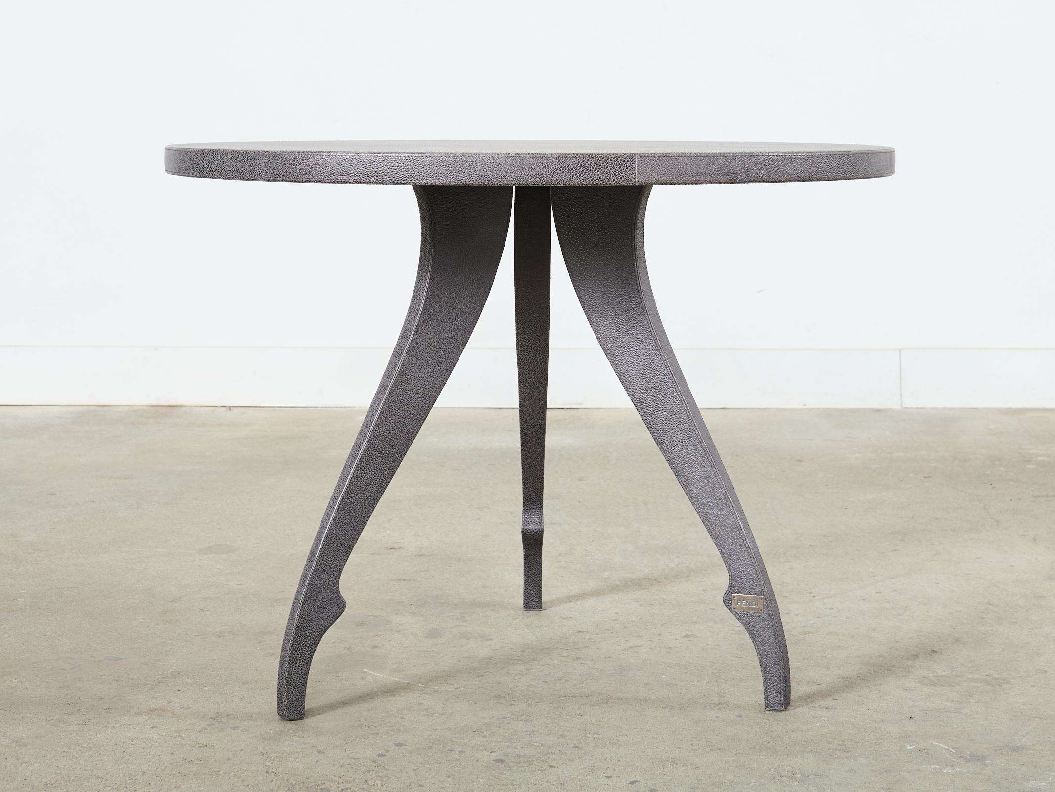 Moderne Table centrale en cuir de Swan de Fendi Casa en vente