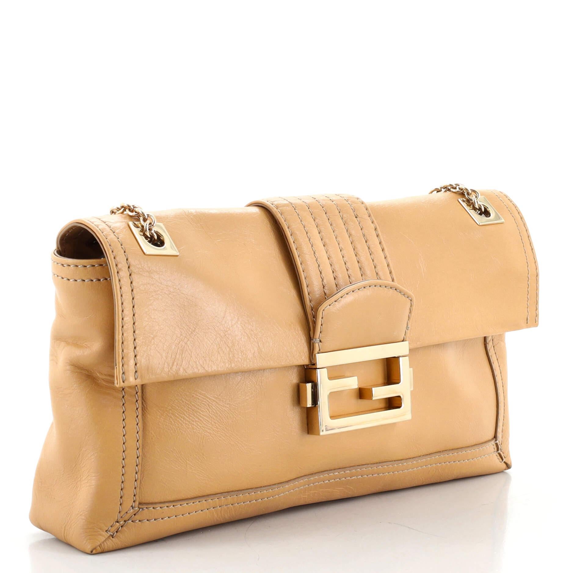 fendi chain baguette