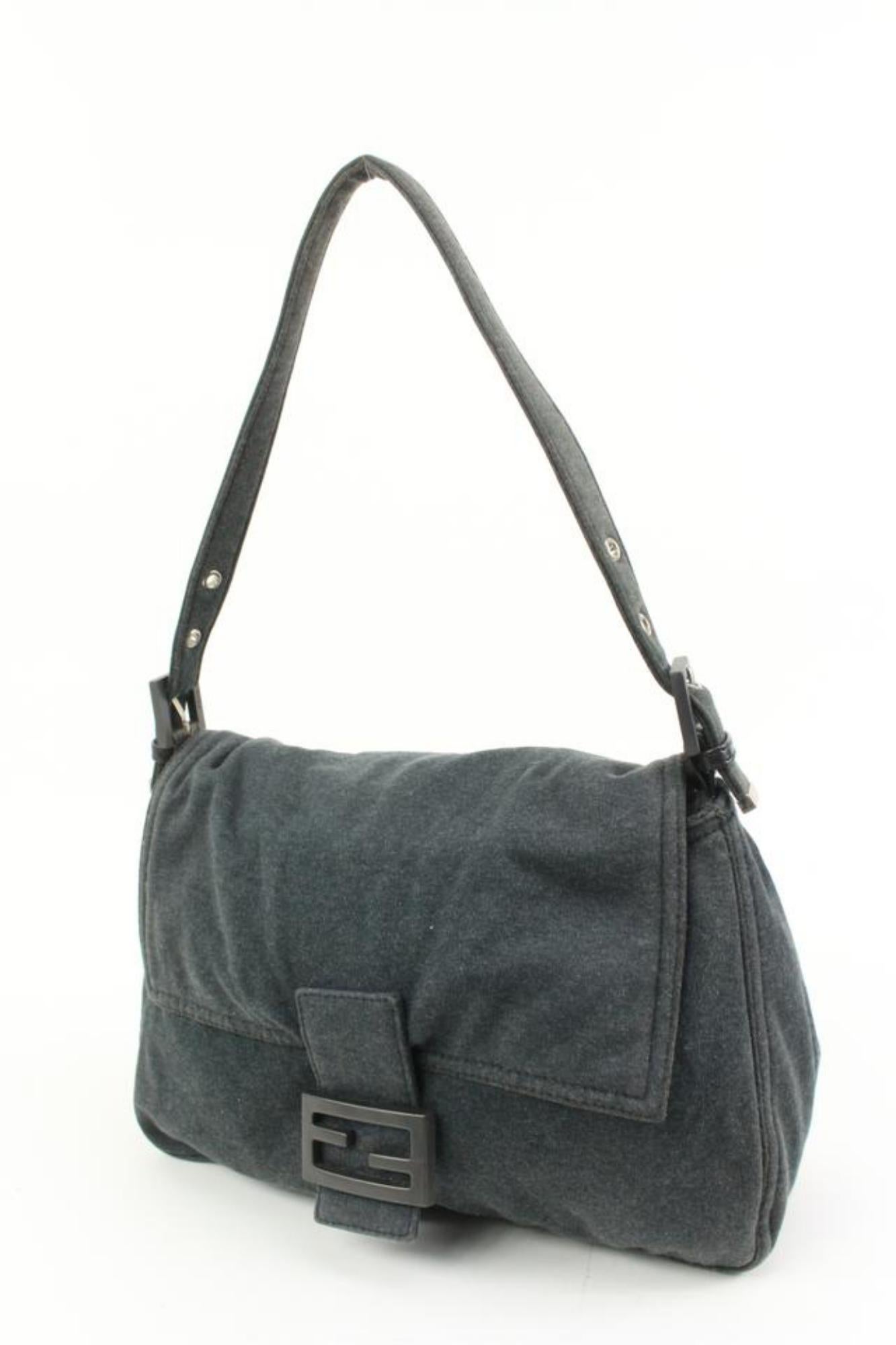 Fendi Charcoal Grey Jersey Mama Baguette Shoulder Flap 32f413s
Date Code/Serial Number: 2308-26325-098
Made In: Italy
Measurements: Length:  12