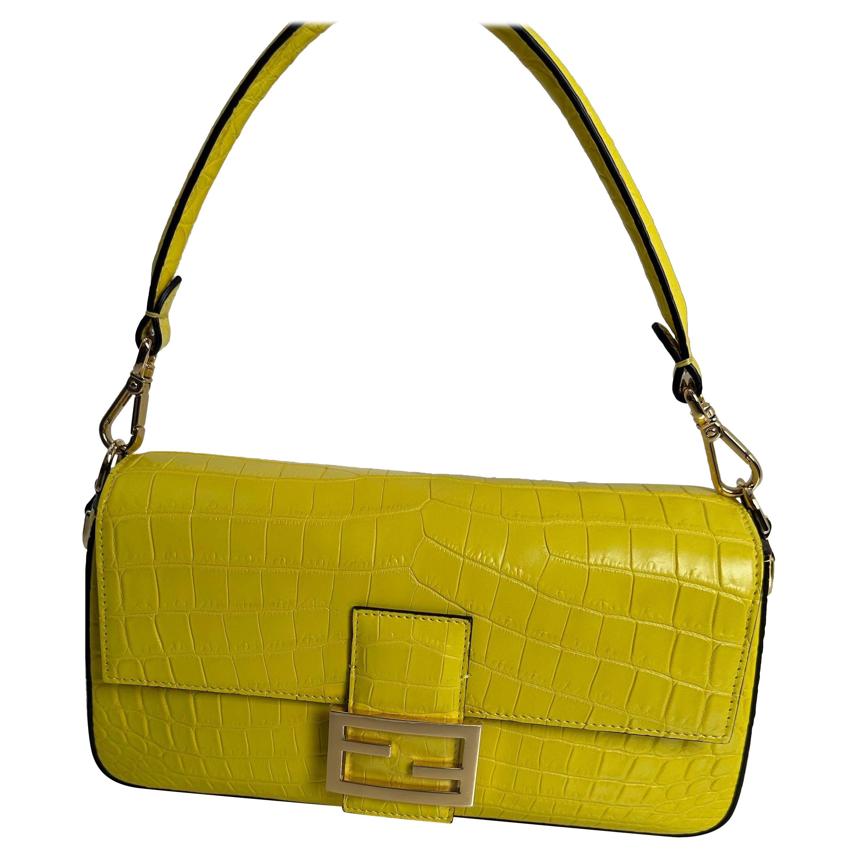 Fendi Chartreuse Exotic Baguette Hardware Oro in vendita