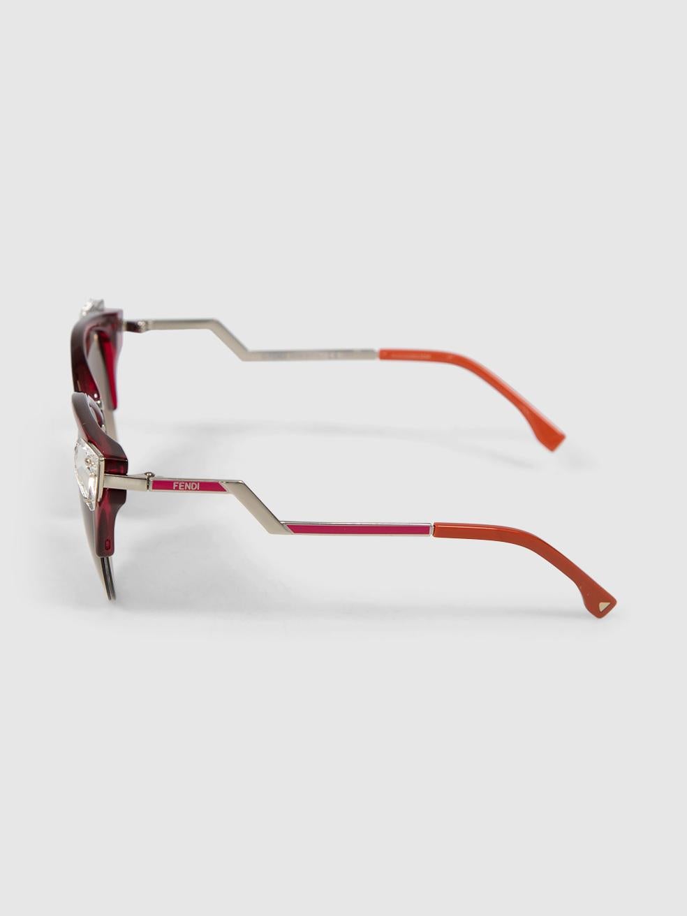 Fendi Kirsche Palladium Iridia Cate Eye Sonnenbrille im Zustand „Gut“ im Angebot in London, GB