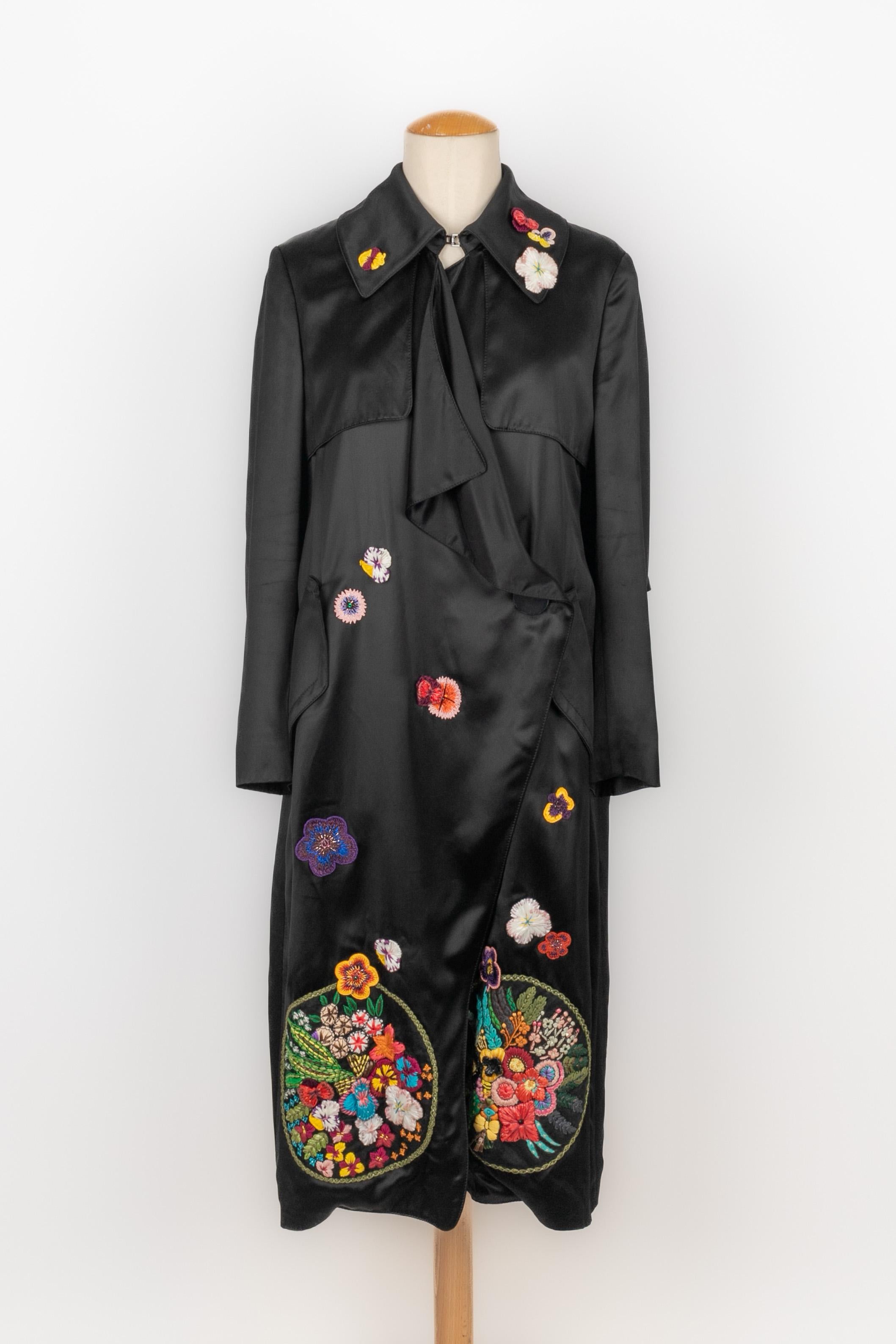 Black Fendi coat 2017