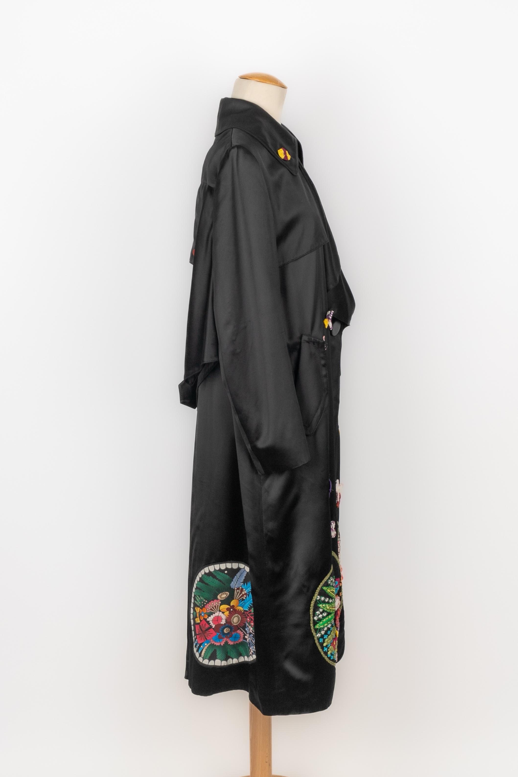 Fendi coat 2017 In Excellent Condition In SAINT-OUEN-SUR-SEINE, FR