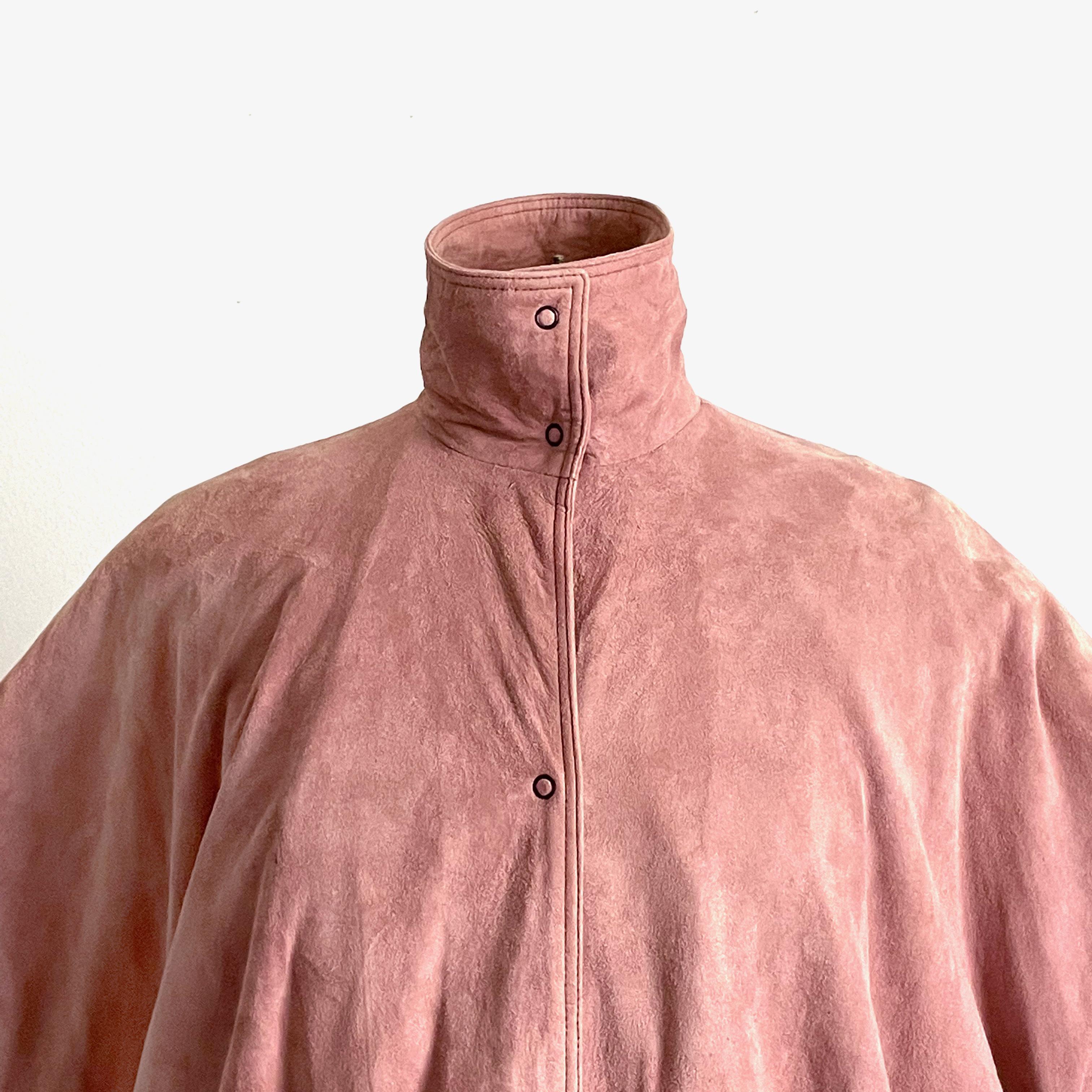 Women's or Men's Fendi Coat Duster Jacket Cocoon Rose Pink Suede Batwing Sleeves Vintage Size S For Sale