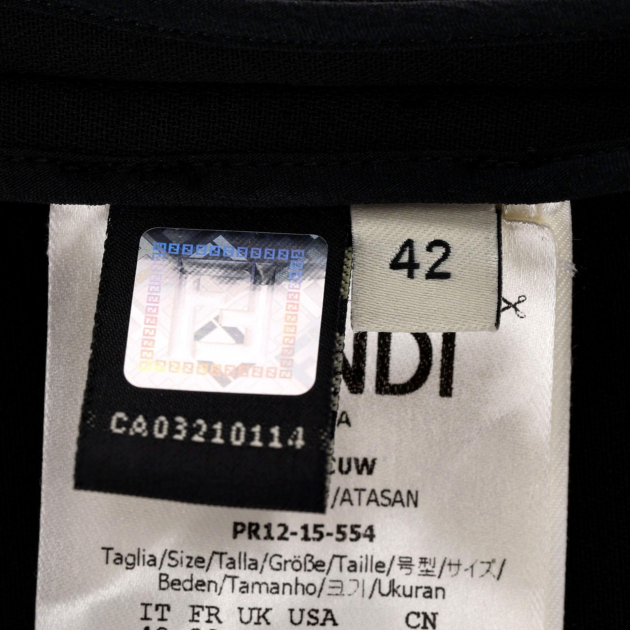 Top in cotone Fendi con dettaglio occhi a pompon in vendita 3