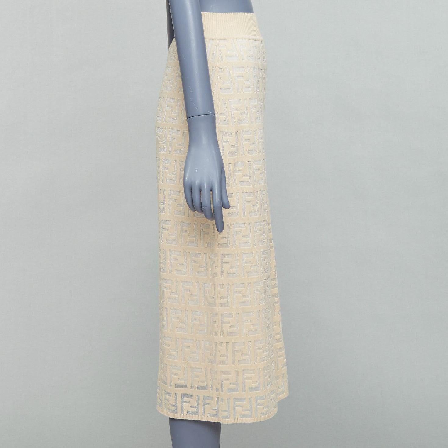 FENDI cream beige cotton blend FF Zucca monogram knit pencil skirtIT IT42 M In Excellent Condition For Sale In Hong Kong, NT
