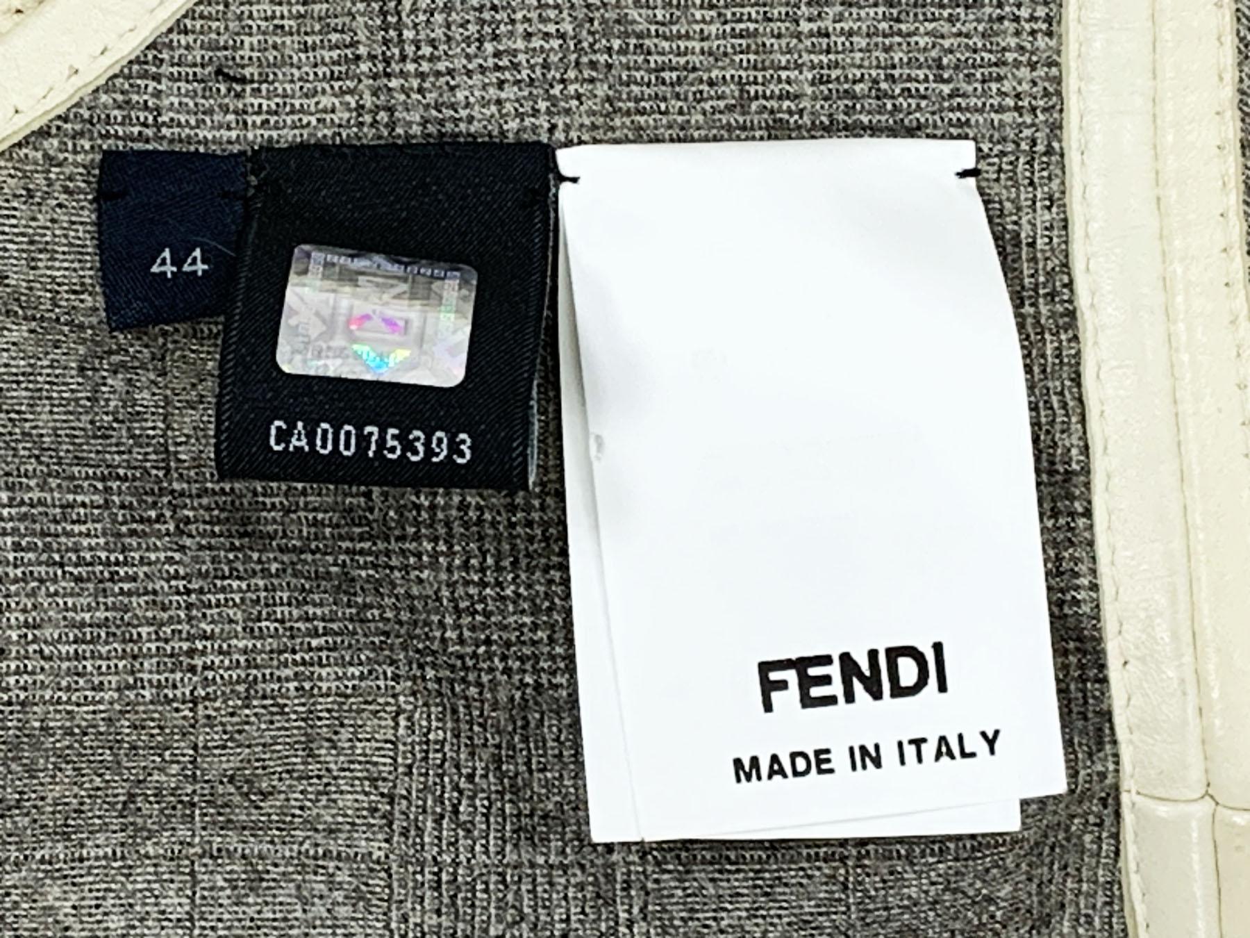 Fendi Cream Leather Fox Fur Collar Peplum Style Jacket Italian 44 For Sale 4