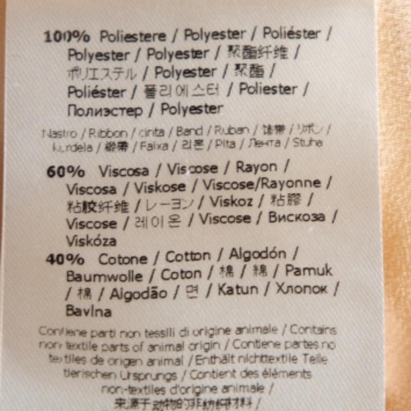 Chemisier à manches longues festonné en soie crème Fendi S en vente 2