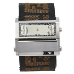 Fendi Crème Acier inoxydable et toile Orologi 1120G Montre-bracelet pour femme 45 mm