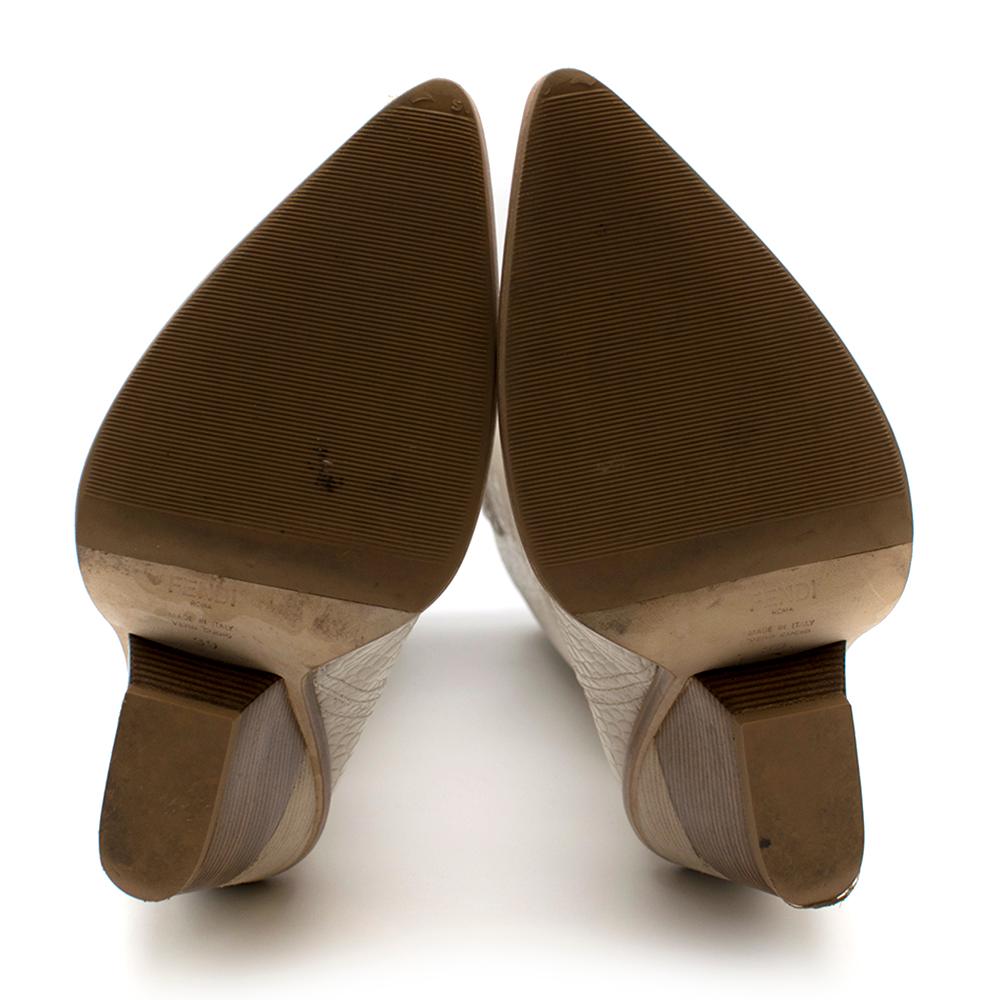 Women's Fendi Cutwalk white crocodile-effect leather tall boots SIZE 39