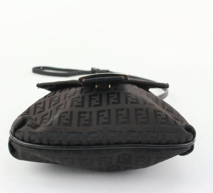 Fendi Dark Brown Monogram FF Zucca Mamma Crossbody Flap Bag 910ff3 In Good Condition For Sale In Dix hills, NY