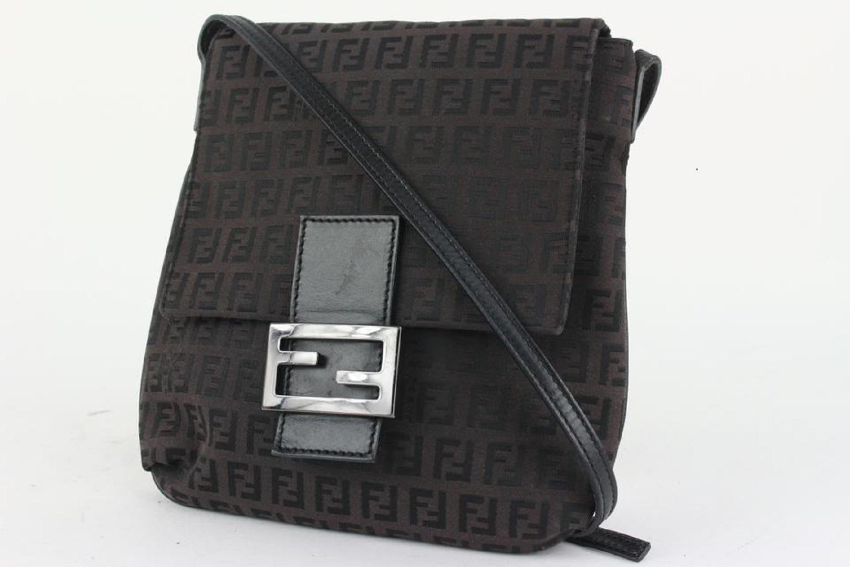 Fendi Dunkelbraun Monogramm FF Zucca Mamma Forever Crossbody 5ff929  (Schwarz) im Angebot