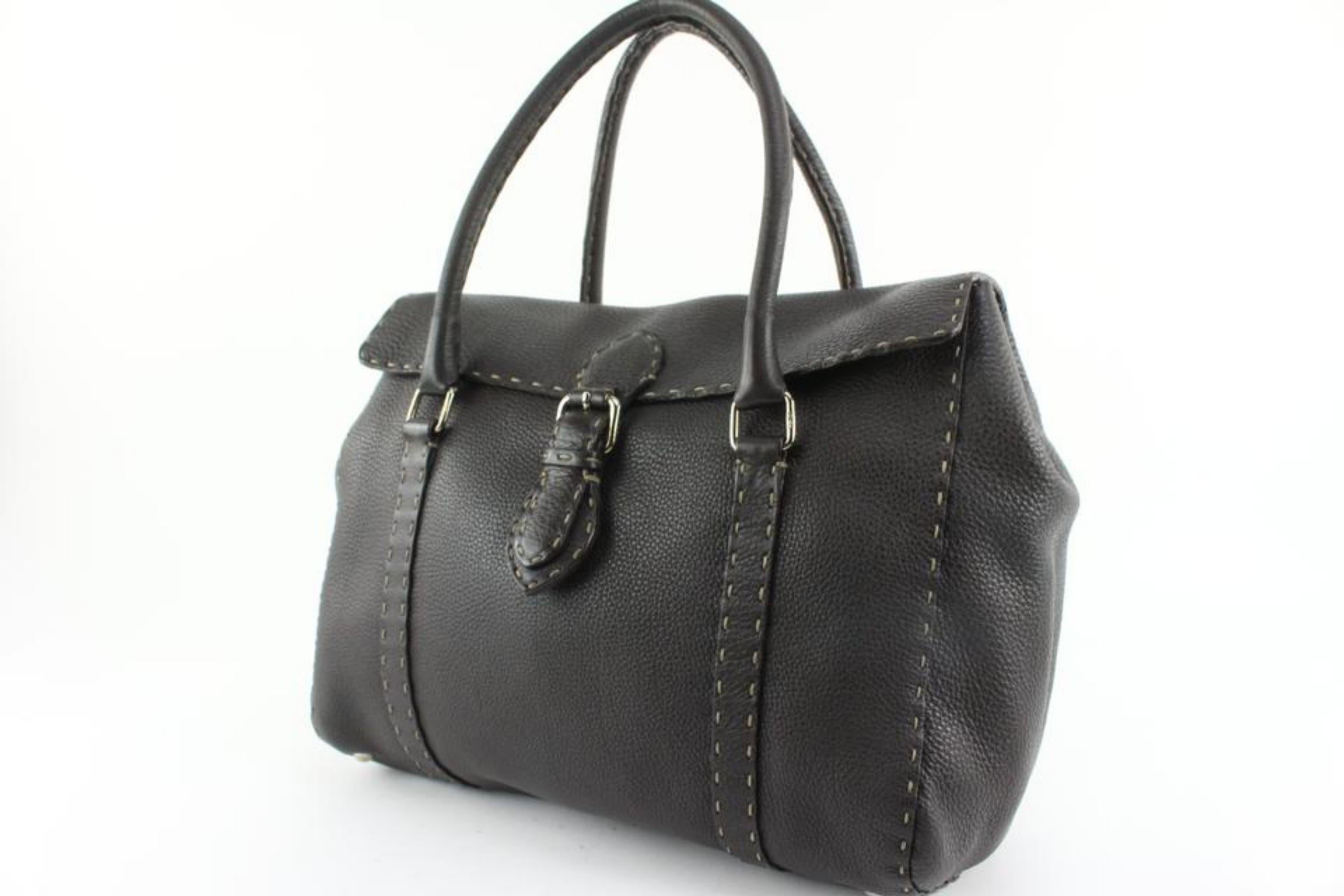 Fendi Dark Brown Selleria Leather Linda Shoulder Satchel Bag 1221f19
Date Code/Serial Number: 2454-8BR388-NDU-048
Made In: Italy
Measurements: Length:  13.5