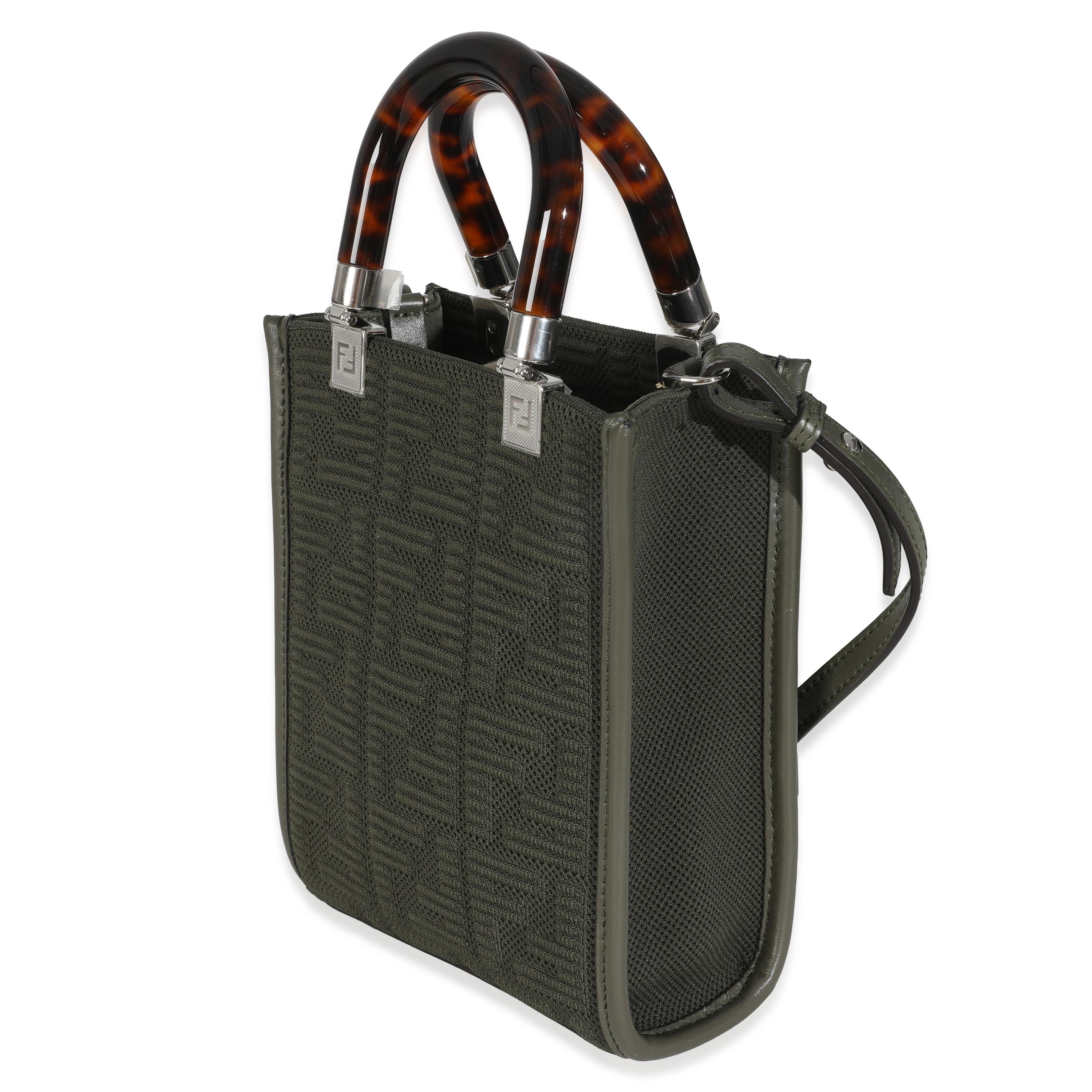 Noir Fendi Vert foncé Tissu technique FF Mini Fendi Sunshine Shopper en vente