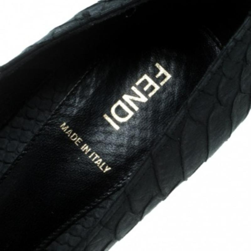 Noir Fendi escarpins à plateforme Superstar gris foncé, taille 38 en vente