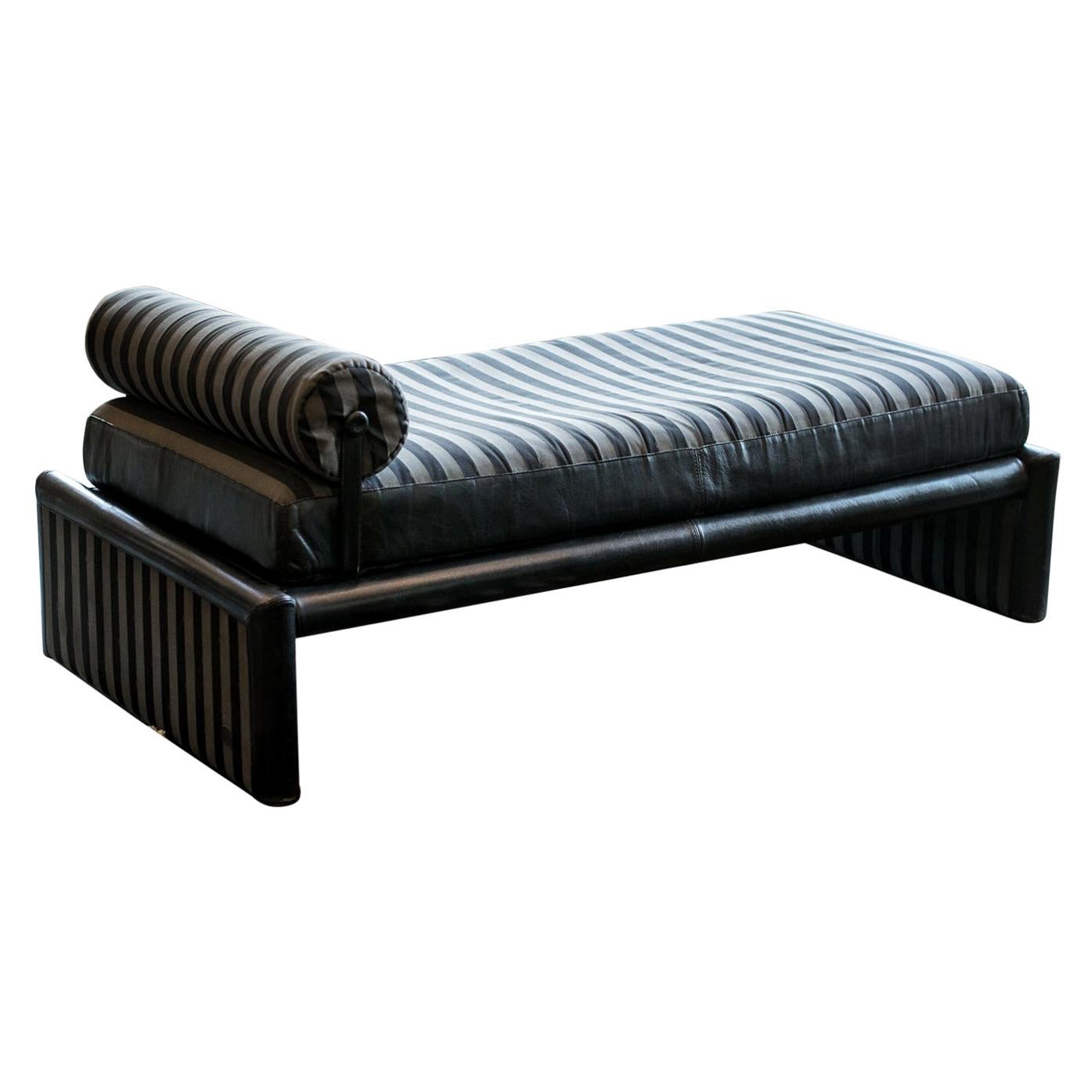 Fendi Daybed Chaise, Black Leather and Fendi Stripe, Italy, 1980s