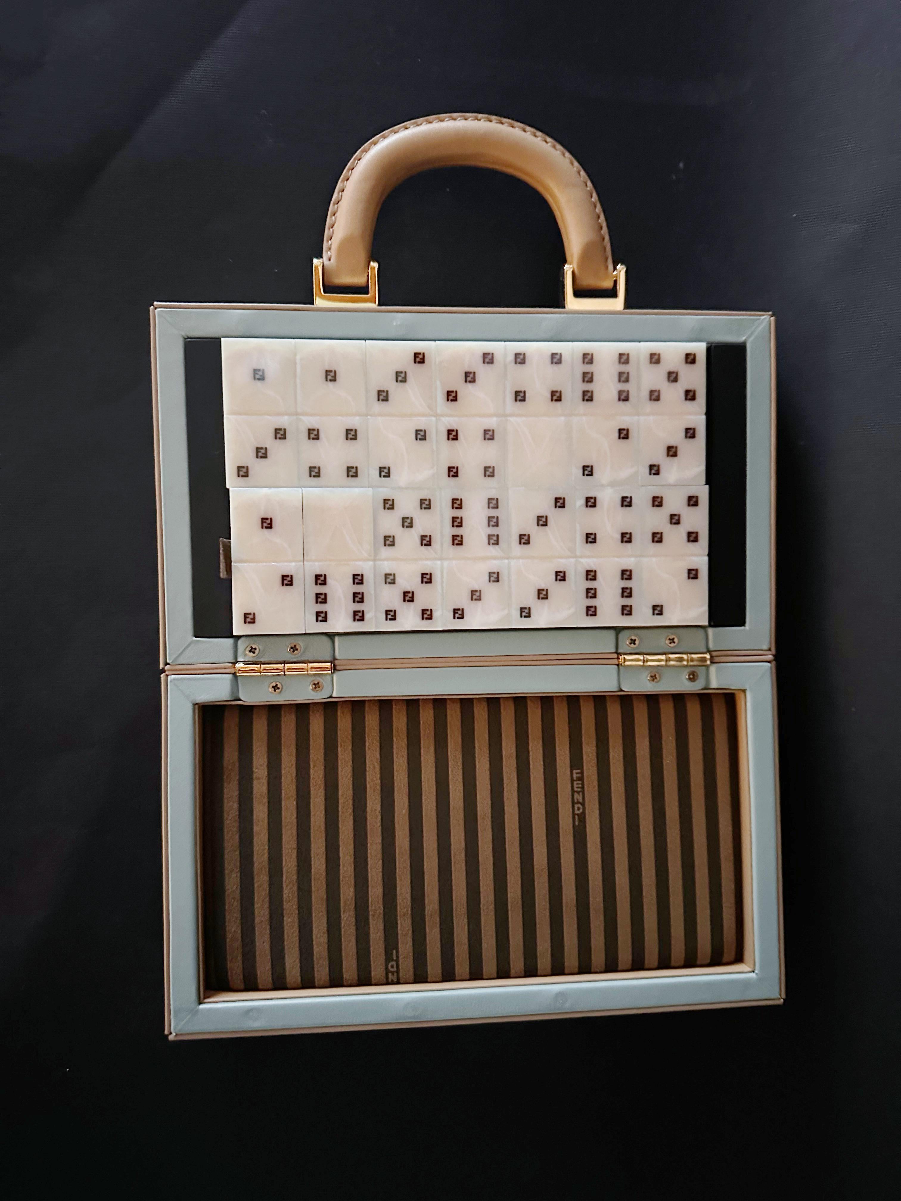 Metallo Fendi Set Domino in vendita