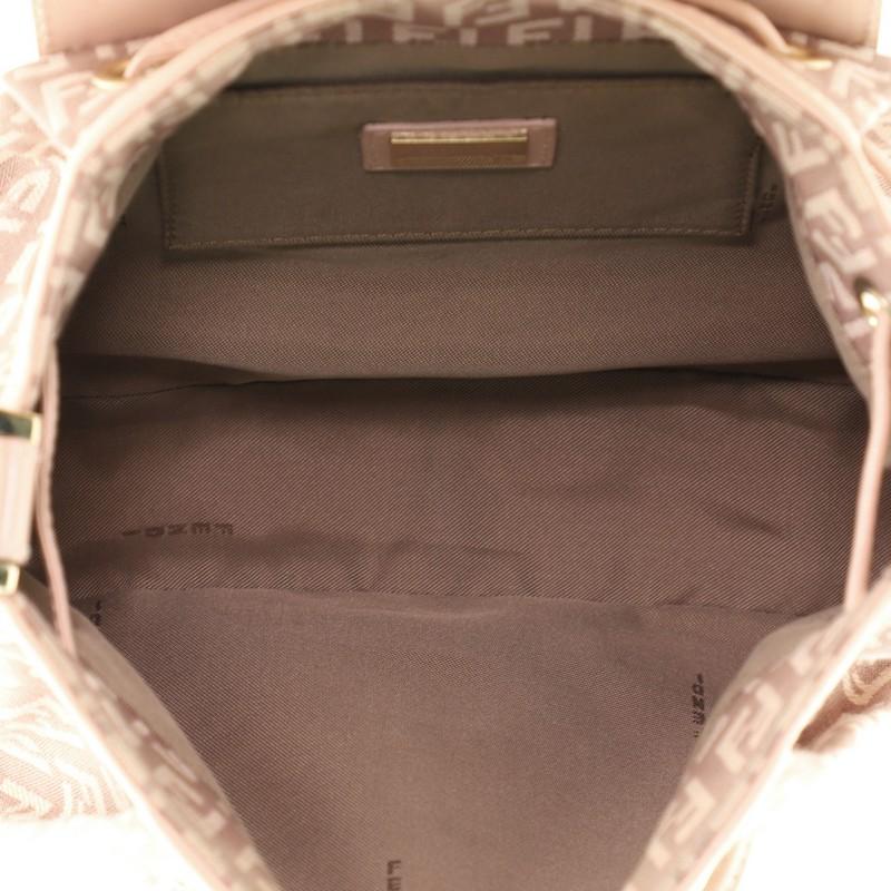 Fendi Drawstring Flap Hobo Zucchino Canvas und Leder Medium für Damen oder Herren